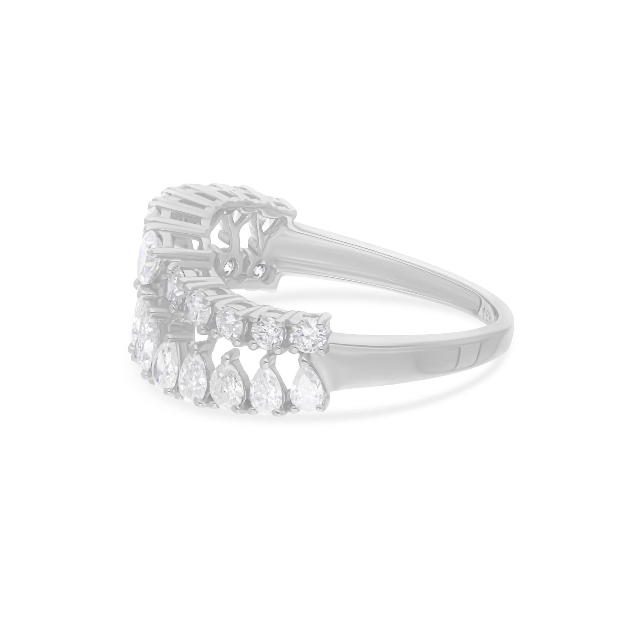 Fundido en oro de 18 quilates, este exquisito anillo está engastado con 1,24 quilates de brillantes diamantes.

SIGUE LA TIENDA DE SPECTRUM JEWELS para ver la última colección y piezas exclusivas. Spectrum Jewels se enorgullece de ser uno de los