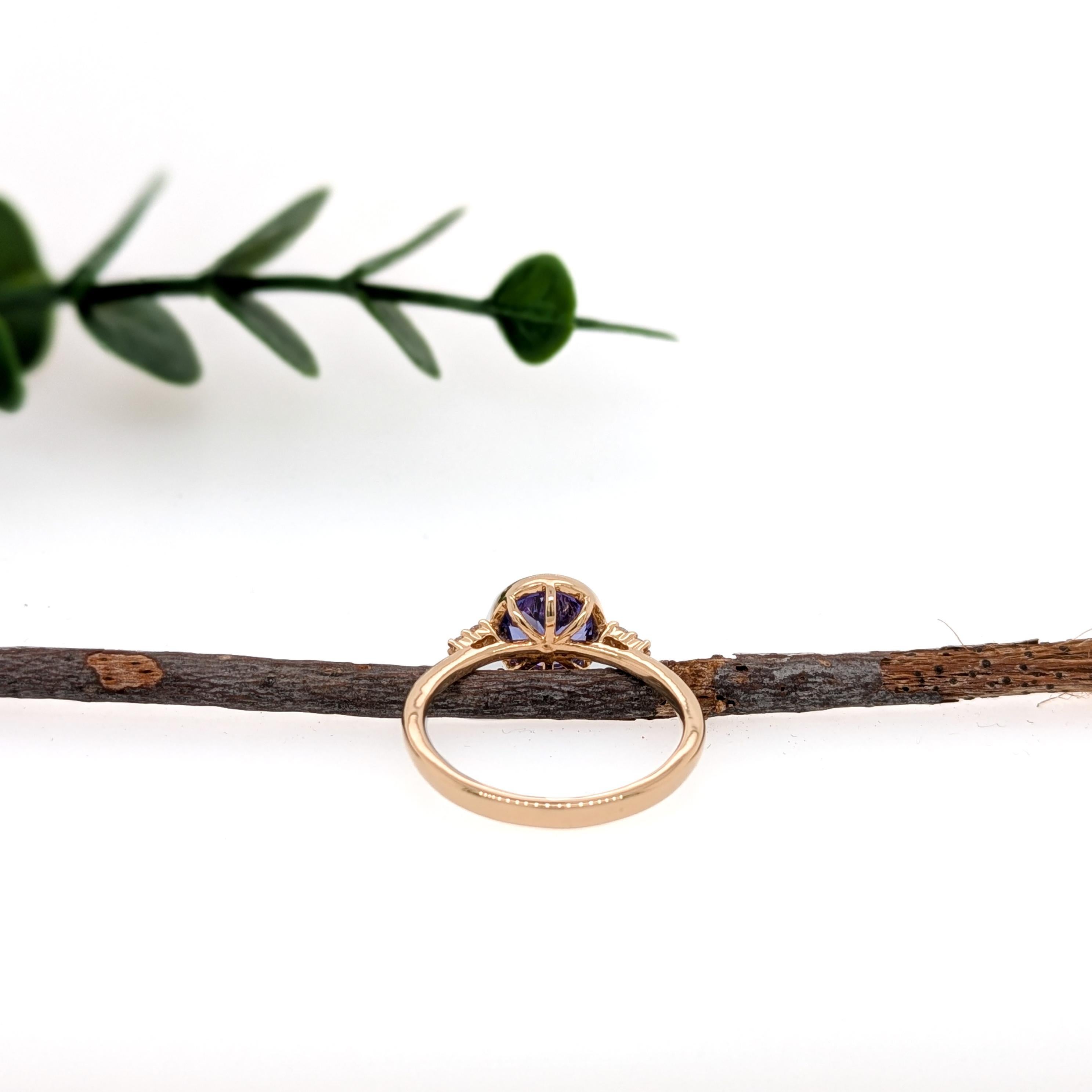 Round Cut 1.24 Carat Tanzanite Ring w Earth Mined Diamond Accents in 14K Gold  RD 7mm