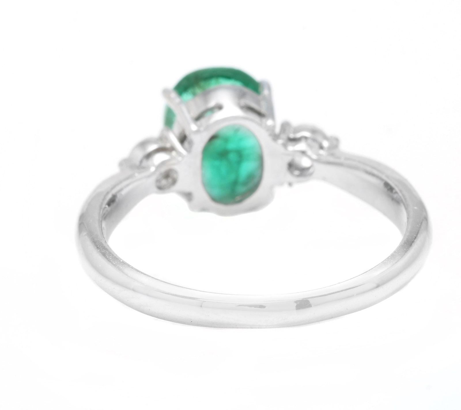 1.24 Carats Exquisite Emerald and Diamond 14K Solid White Gold Ring In New Condition For Sale In Los Angeles, CA