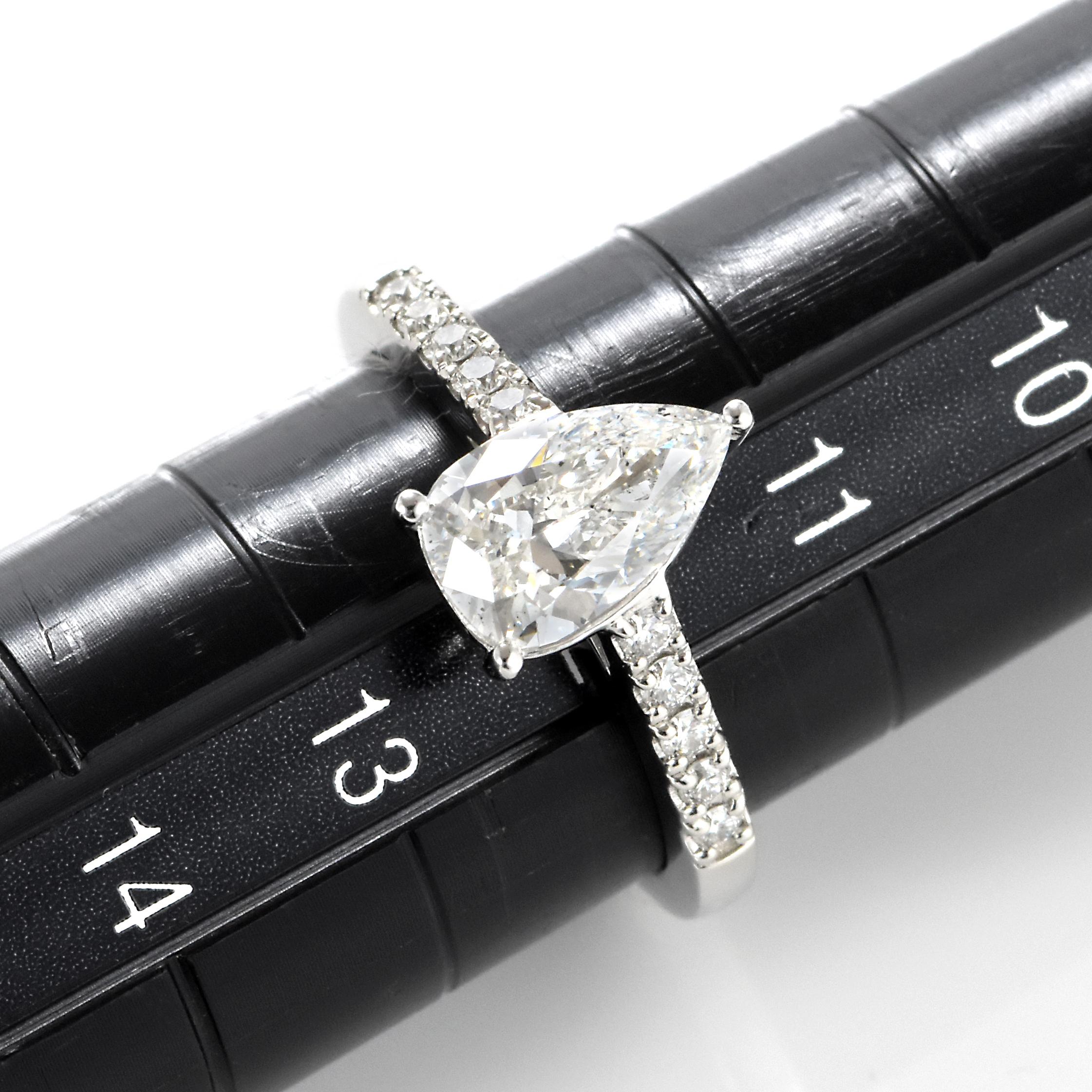 Bague en platine de 1,24 carats de diamant naturel de couleur D, Si-2, en forme de poire en vente 8