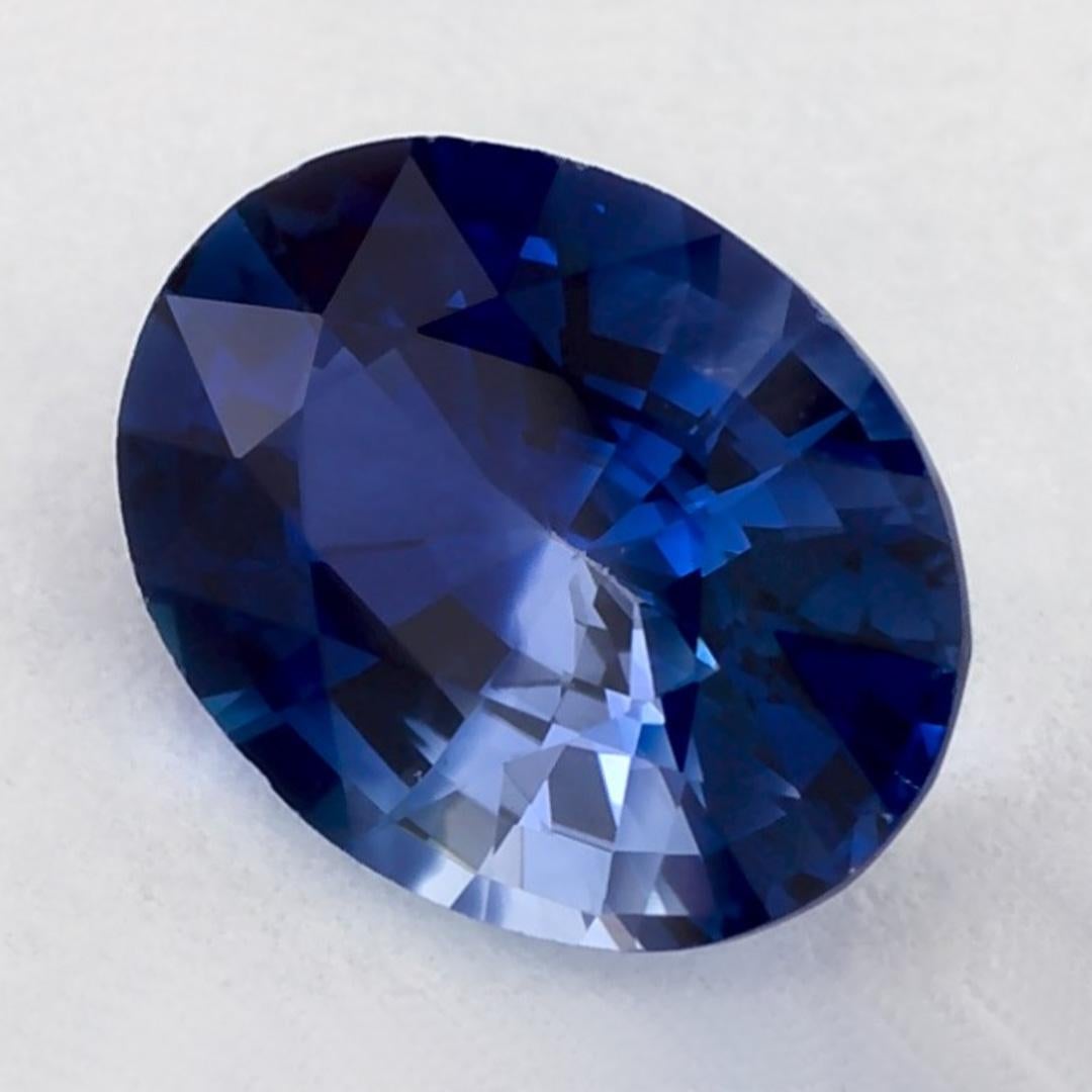 Una pietra natale di settembre molto preziosa con un delizioso colore blu. Si ritiene che portino fortuna e fortuna alla vita.

Esplora la vivace collezione di smeraldi, rubini e zaffiri nel nostro negozio, disponibili come gemme sciolte e
