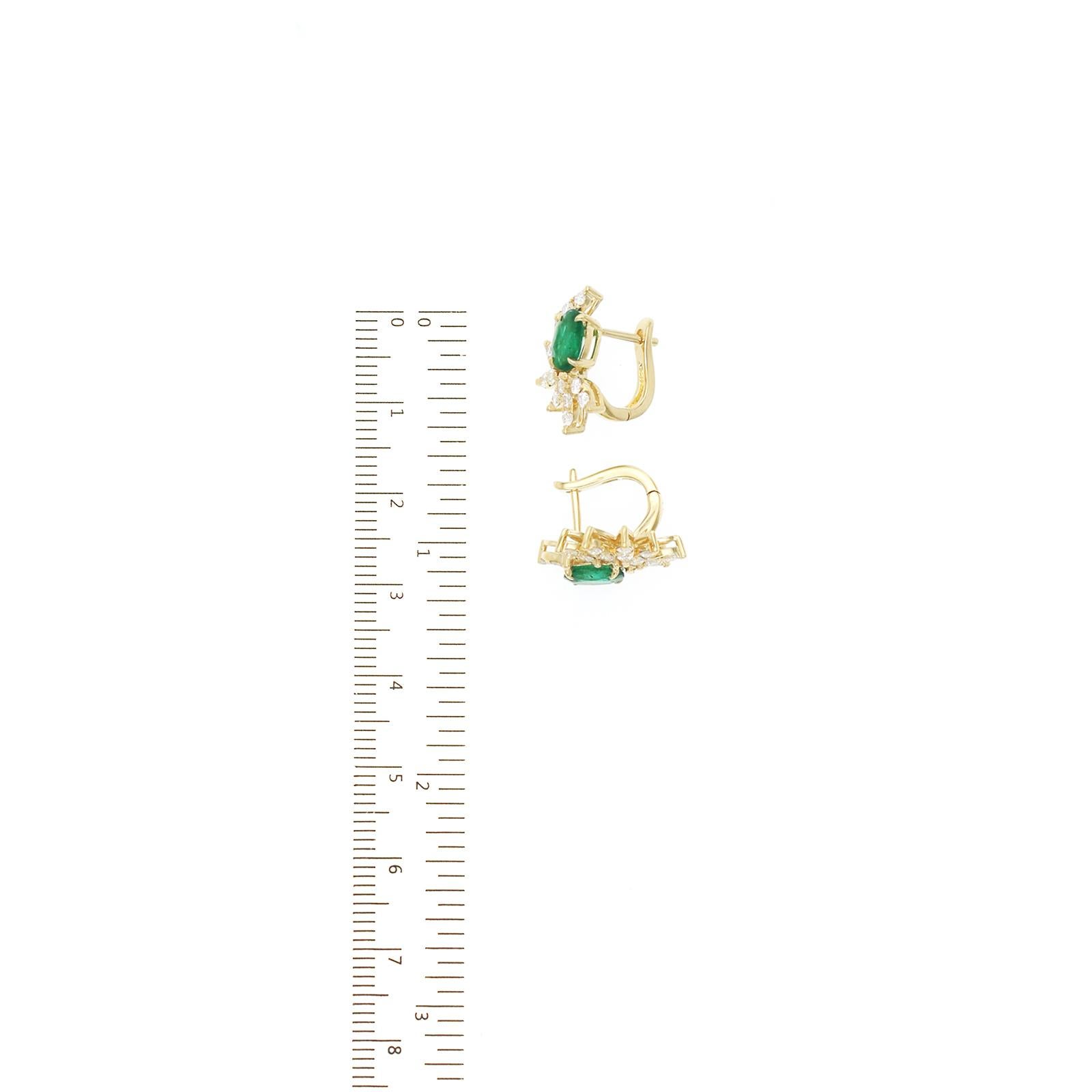 Round Cut 1.24 CT Natural Colombian Emerald 0.69 CT Diamonds 14K Yellow Gold Earrings For Sale