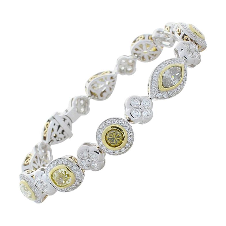 12.40 Carat Total Natural Fancy Yellow Diamond and White Diamond Bracelet