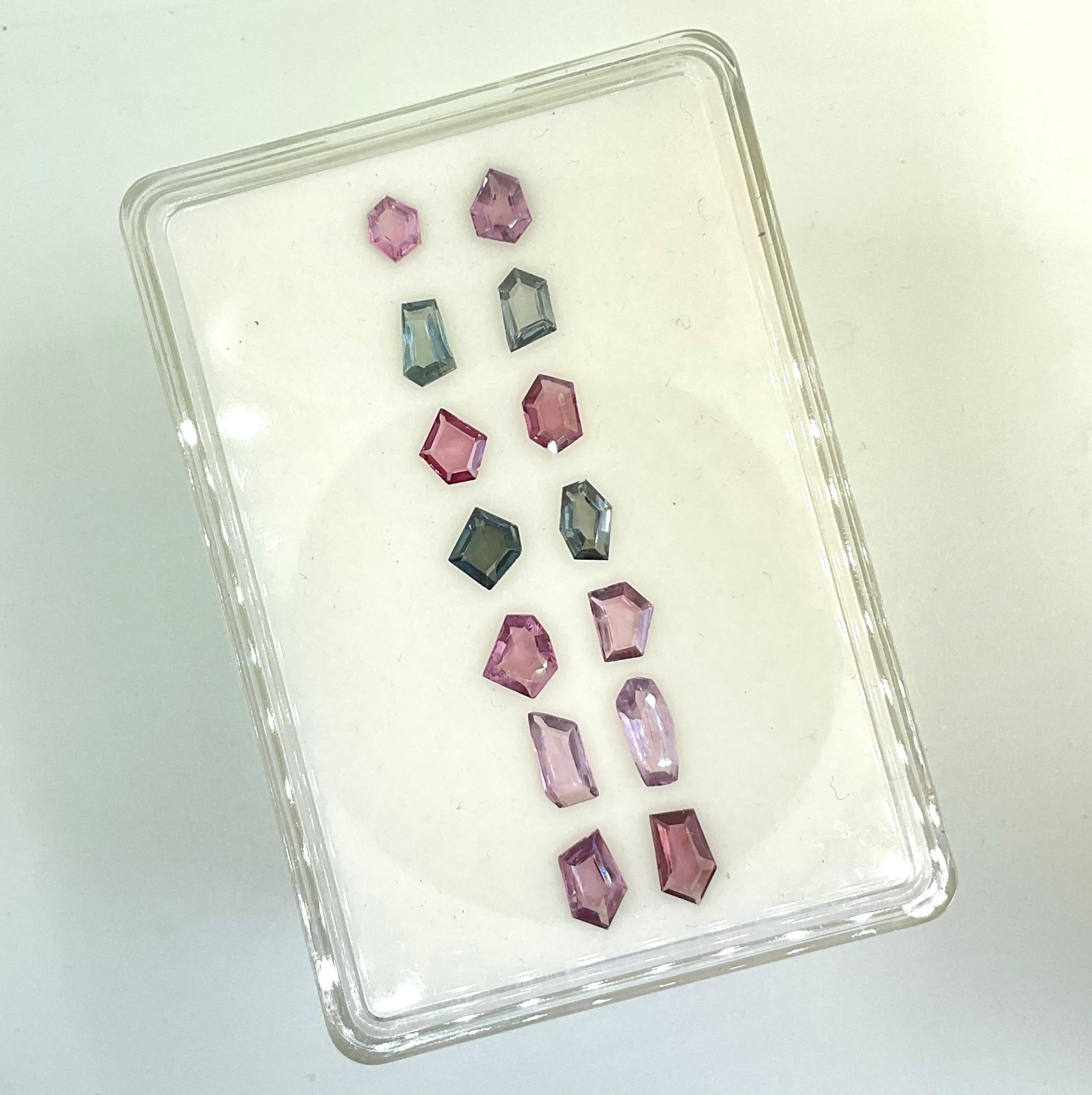 12.40 Carats Grey & Pink Spinel Fancy Cut Stone Natural Gem For Top Fine Jewelry In New Condition For Sale In Jaipur, RJ