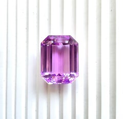 124.16 Carats Kunzite Natural Octagon Cut Stone Top Fine Color Quality Gemstone