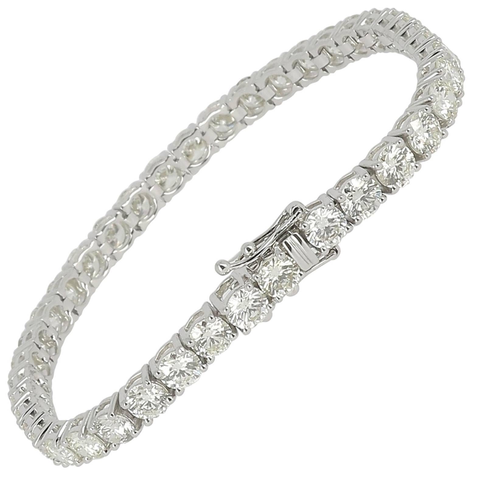 12.44 Carat Round White Diamond Tennis Bracelet 18K White Gold / Line Bracelet For Sale