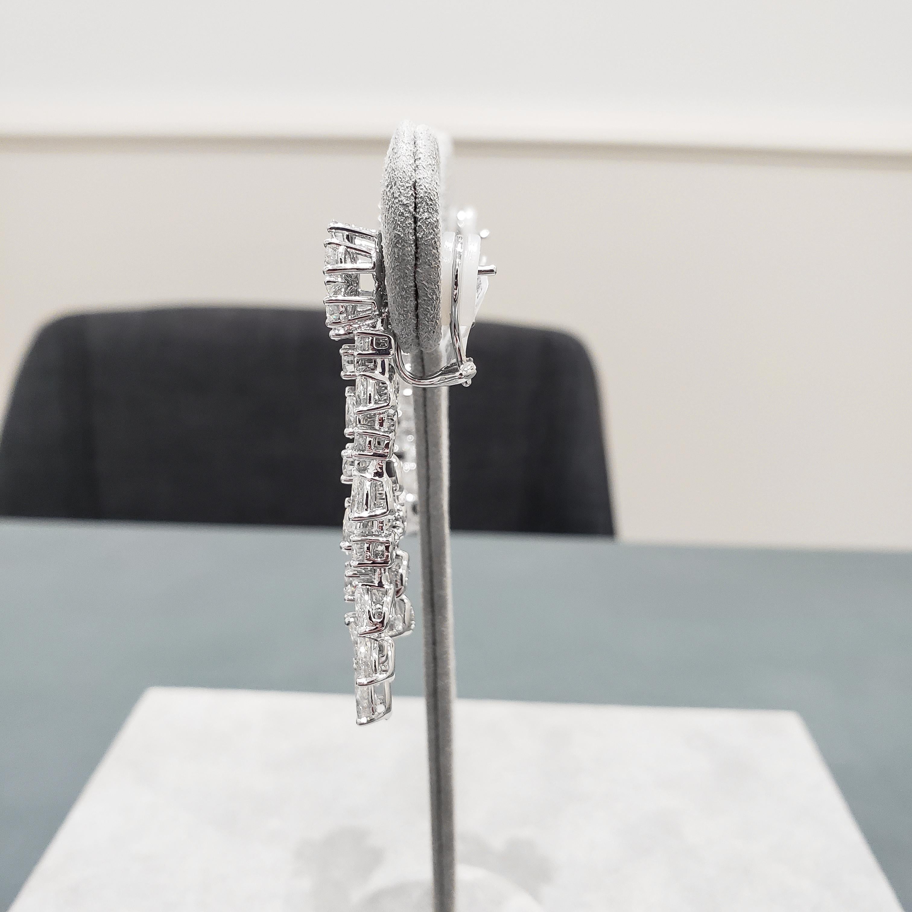 Roman Malakov 12.45 Carat Total Mixed-Cut Diamond Floral Chandelier Earrings 1