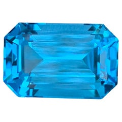 12.45 Carat Natural Loose Swiss Blue Topaz Emerald Shape Gemstone