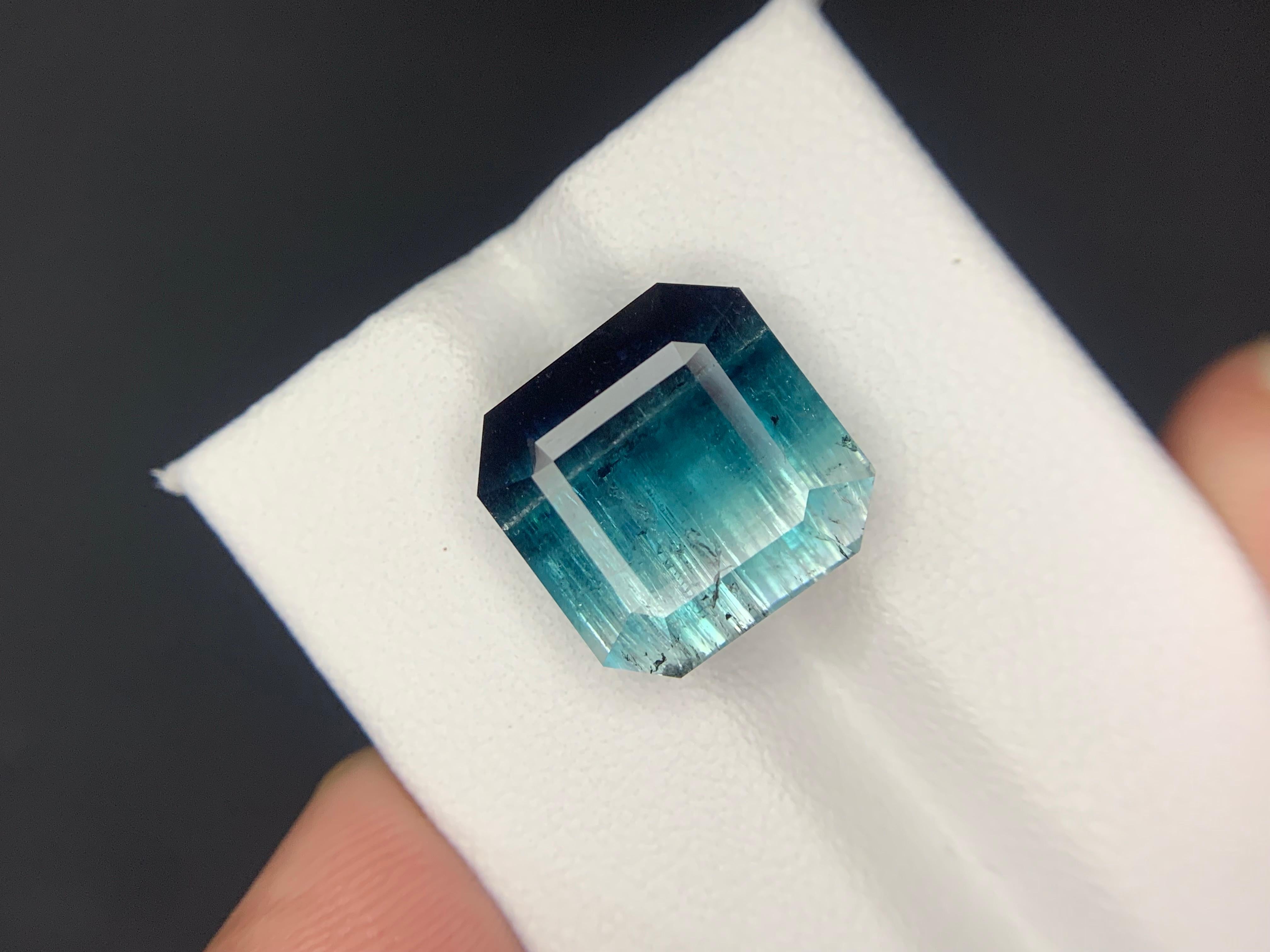 Arts and Crafts 12.45 Carats Tourmaline tricolore en vrac Pierre précieuse naturelle de forme carrée en vente