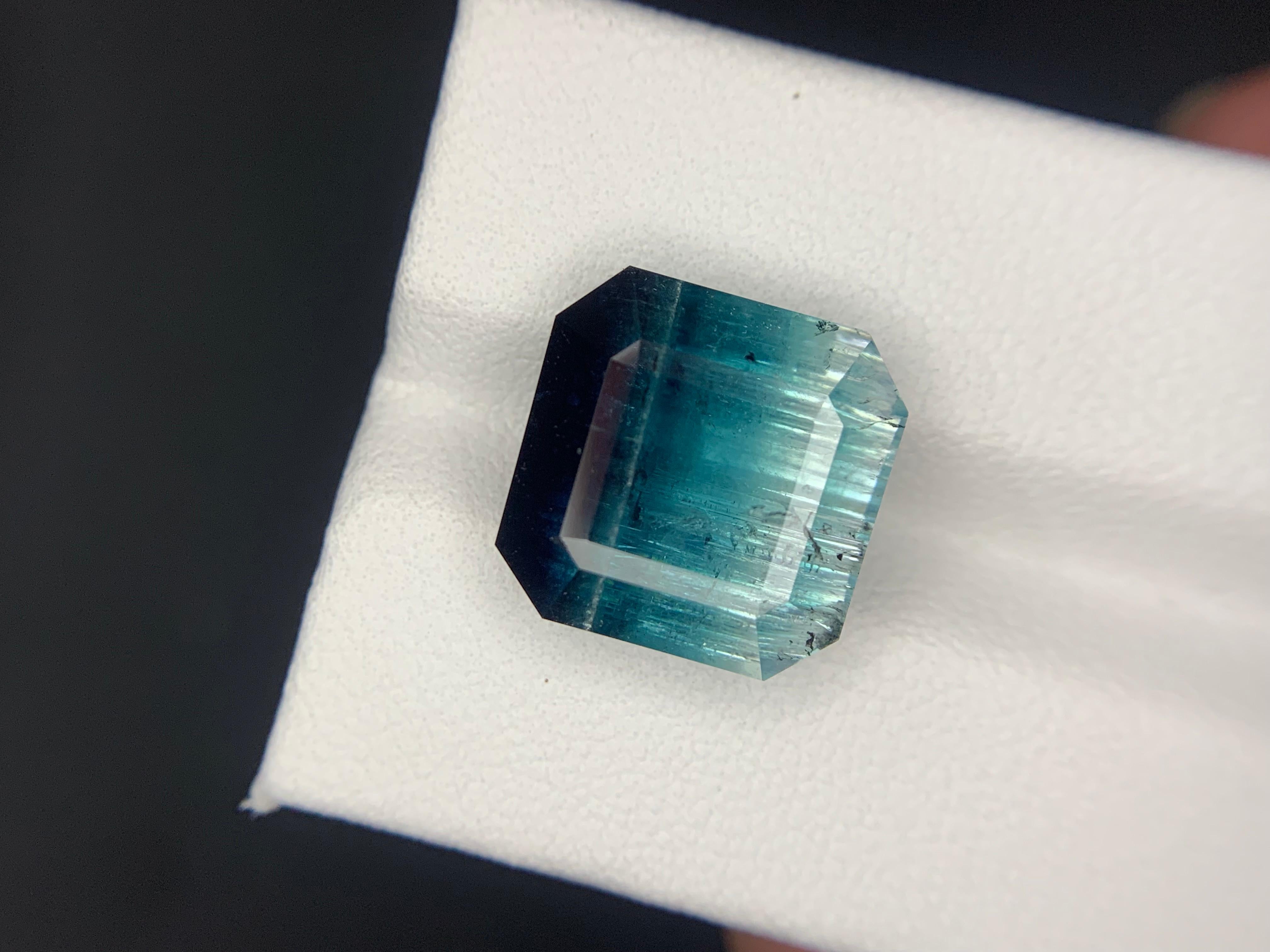 Taille carrée 12.45 Carats Tourmaline tricolore en vrac Pierre précieuse naturelle de forme carrée en vente