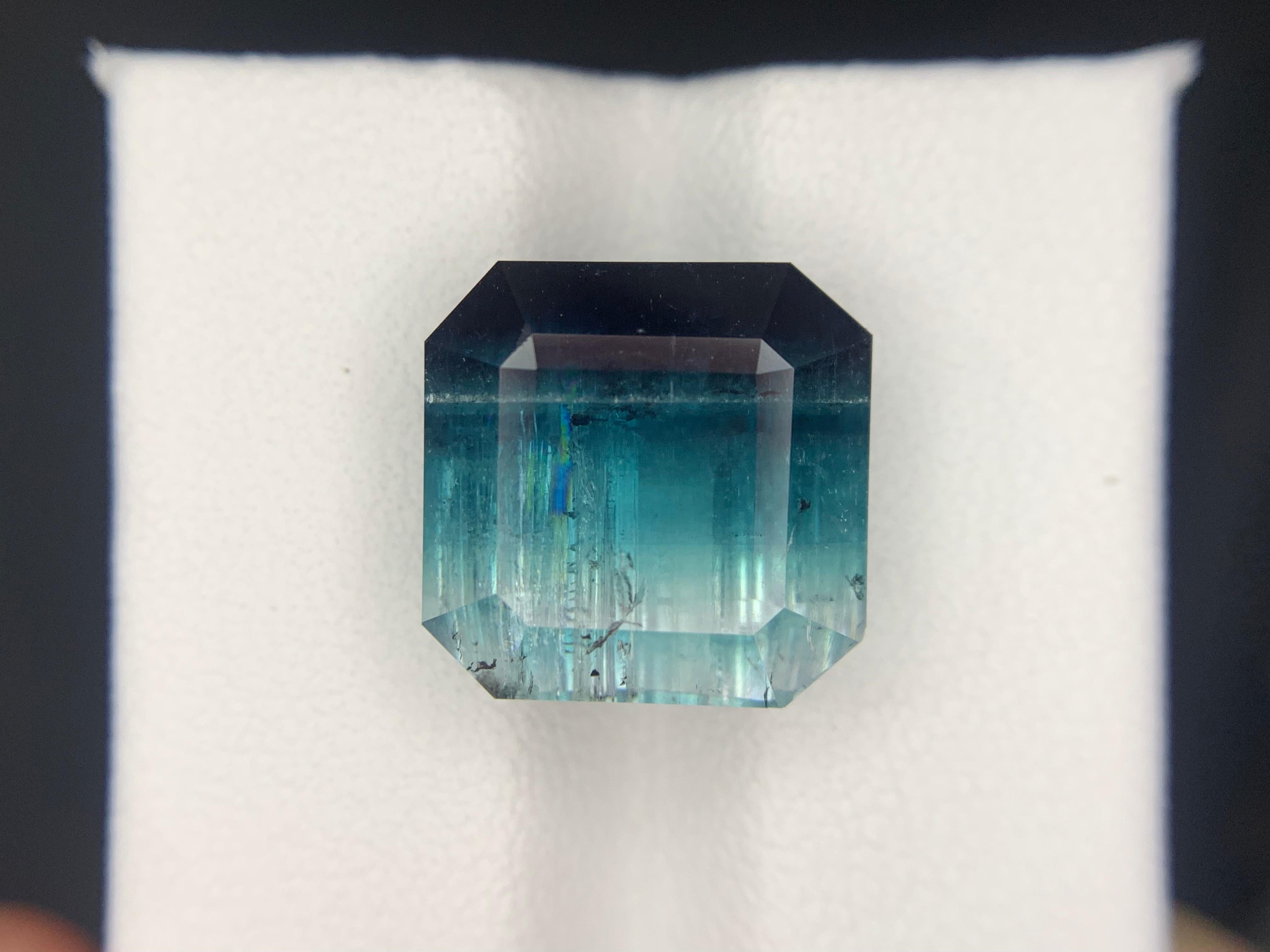 12.45 Carats Tourmaline tricolore en vrac Pierre précieuse naturelle de forme carrée Unisexe en vente