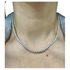 Collar de tenis con diamantes de 12.45 quilates