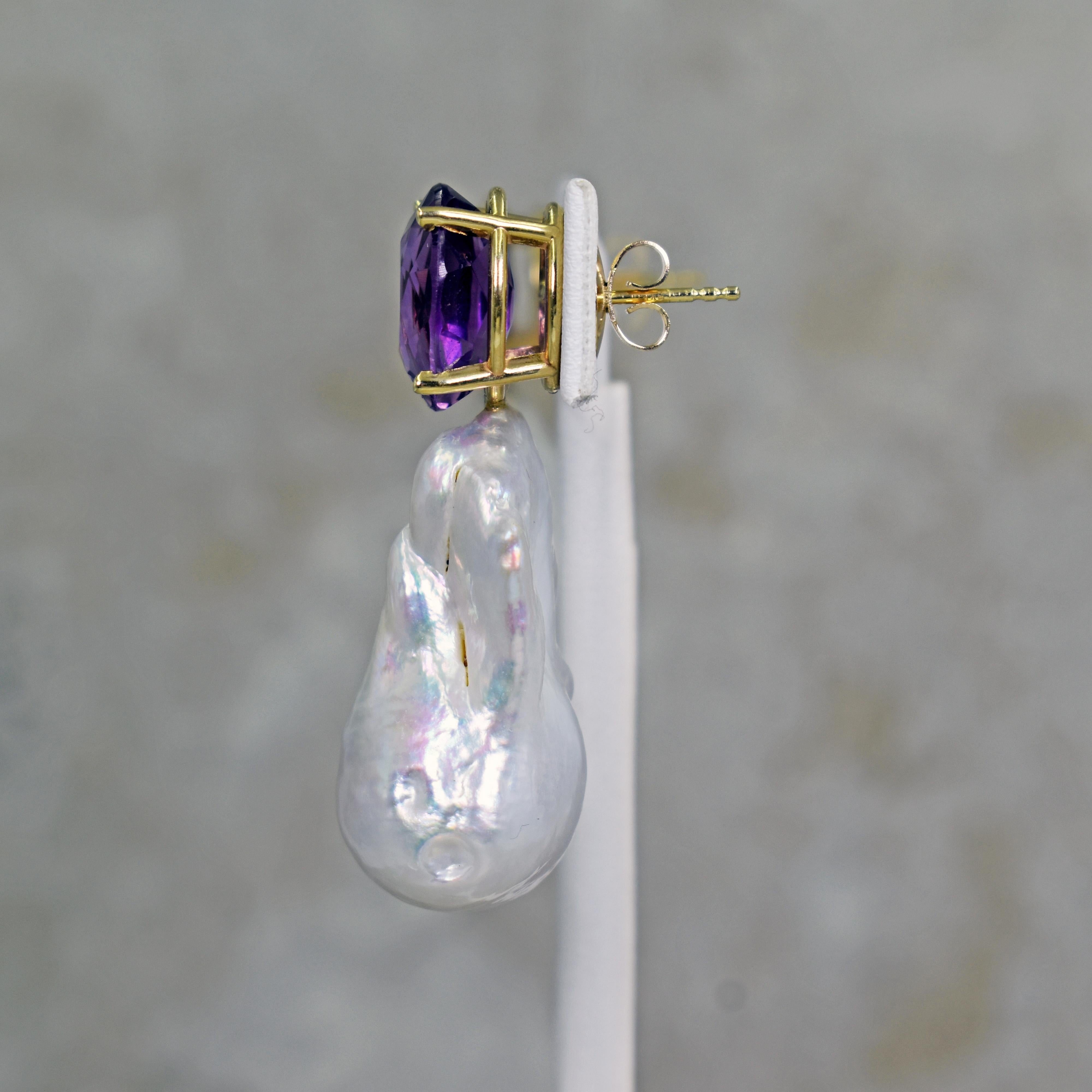 Contemporary 12.46 Carat Amethyst and Baroque Freshwater Pearl 14k Gold Drop Stud Earrings For Sale
