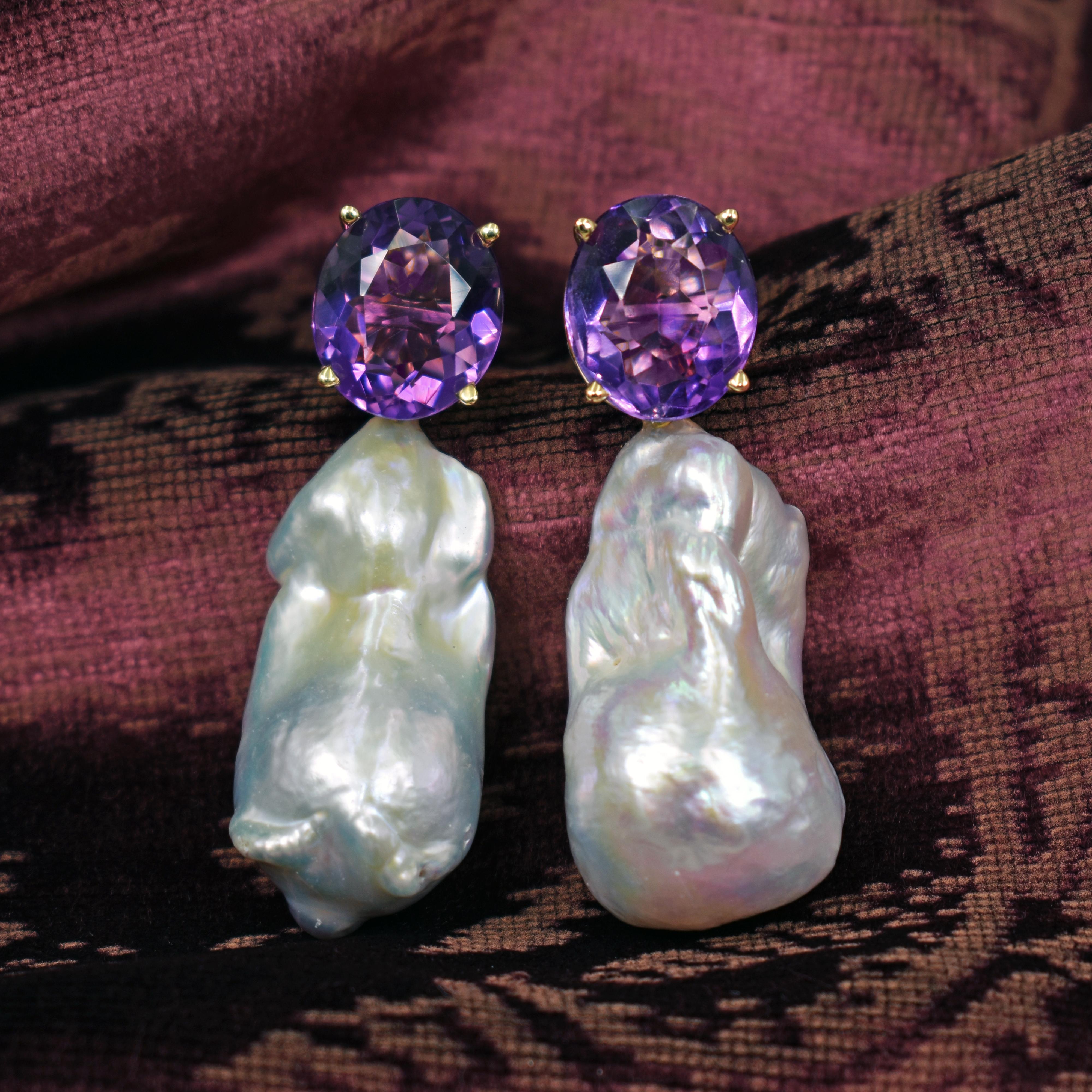 12.46 Carat Amethyst and Baroque Freshwater Pearl 14k Gold Drop Stud Earrings In New Condition For Sale In Naples, FL