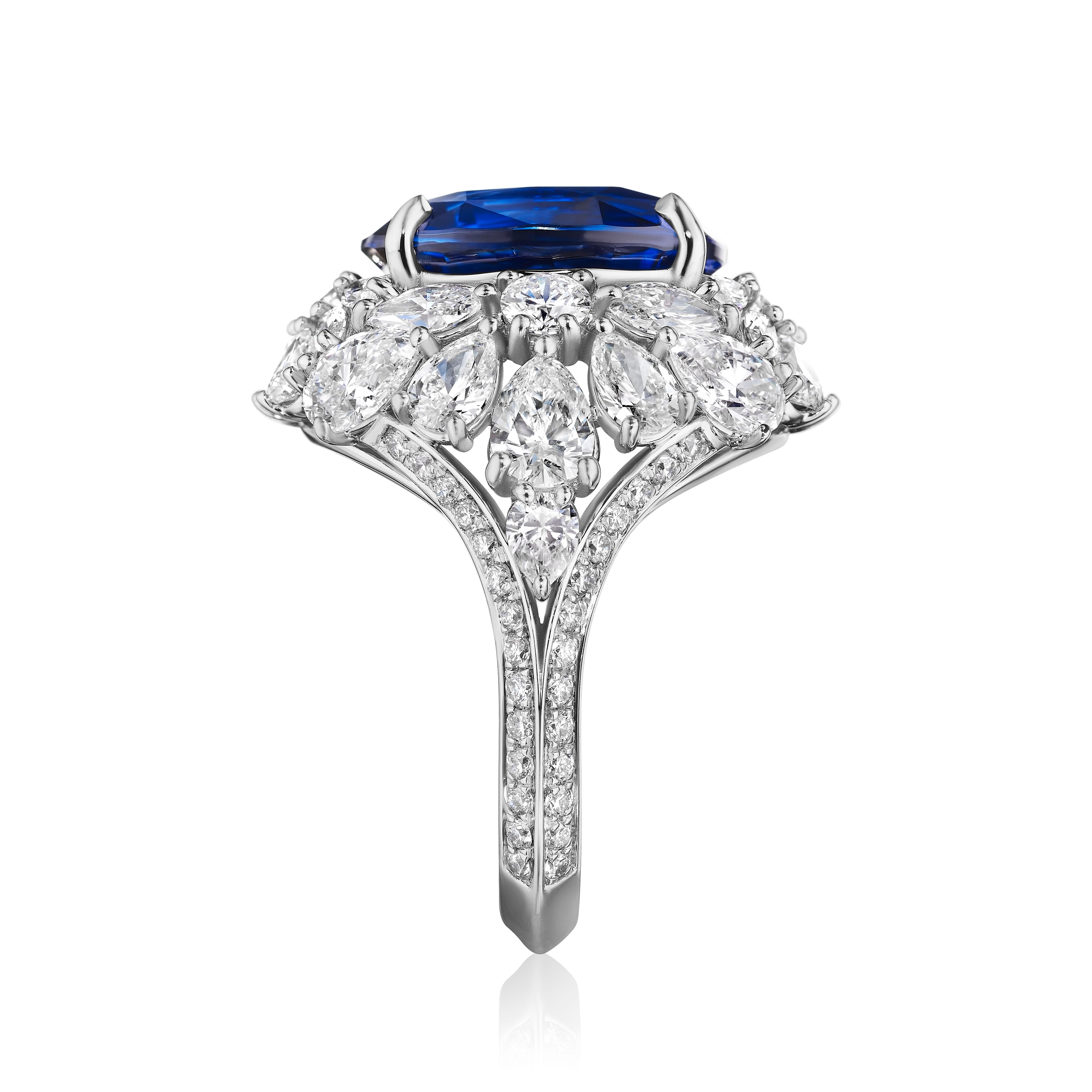 Modern 12.46ct GRS Certified Oval Sapphire & Diamond Ring in Platinum For Sale