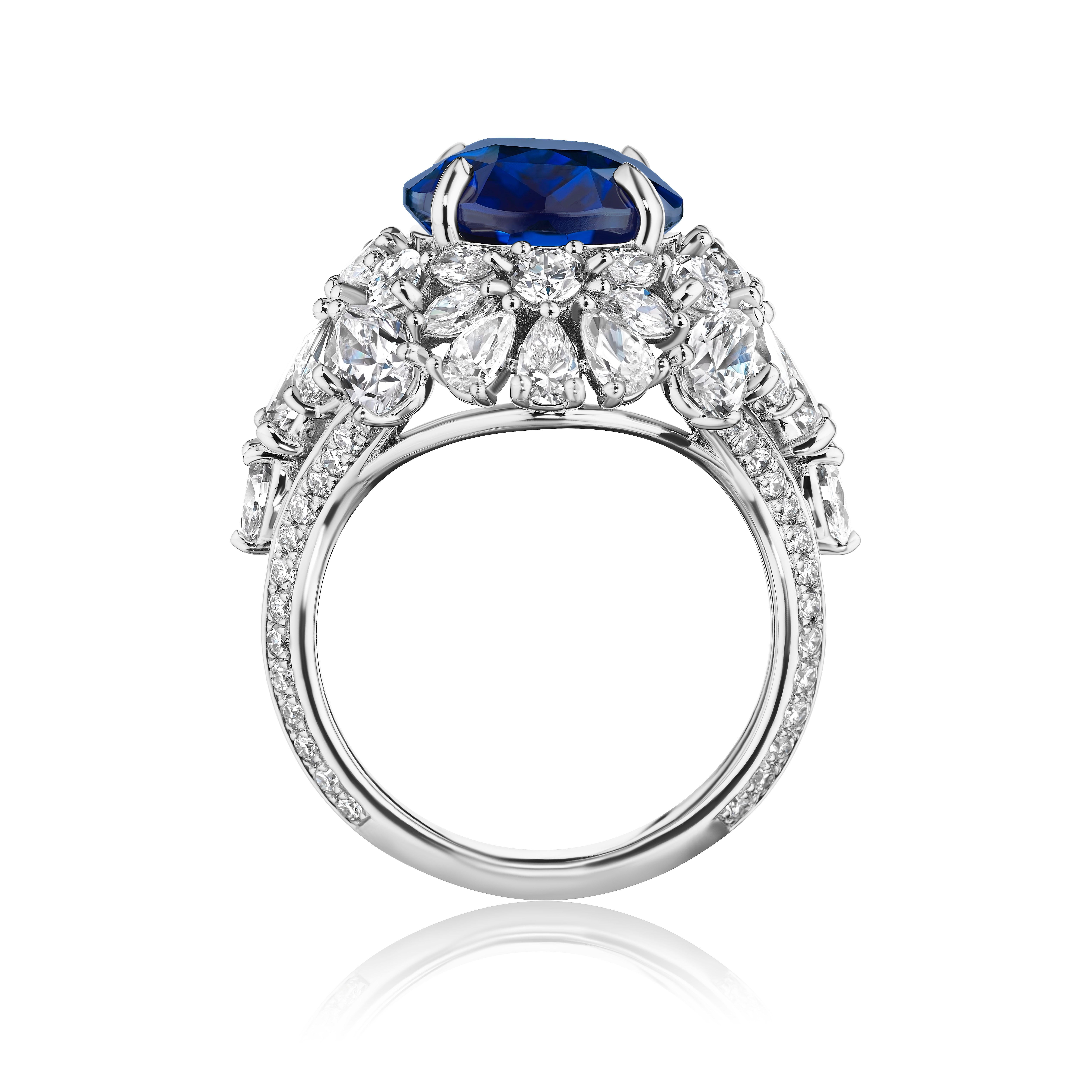 Oval Cut 12.46ct GRS Certified Oval Sapphire & Diamond Ring in Platinum For Sale