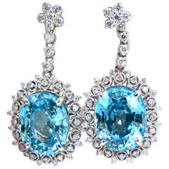 Boucles d'oreilles en diamant et zircon naturel bleu indigo vif et éclatant, 12,46 ct, style édouardien*, en or 14 carats*