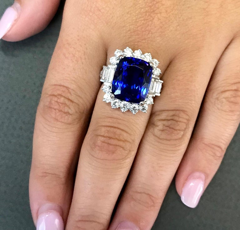 12.48 Carat Cushion Cut Tanzanite and White Baguette Diamond Ring 18K White Gold For Sale 2