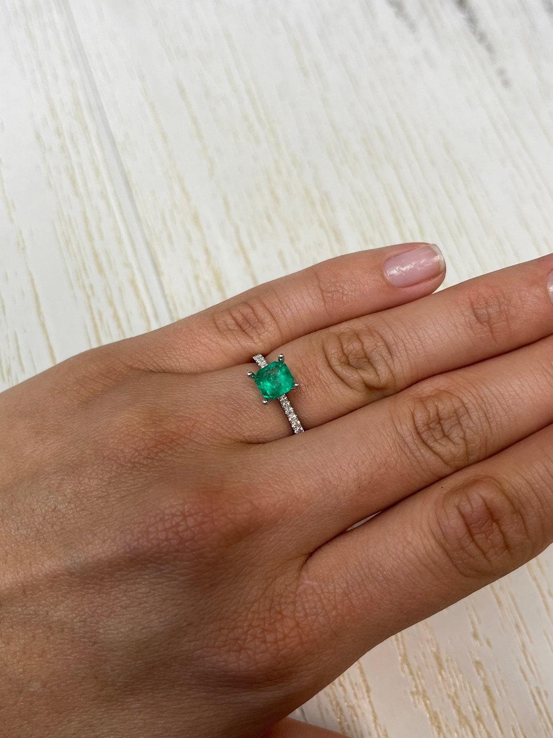 Esmeralda colombiana talla Asscher verde azulada de 1,24 ct 6,7x6,7 genuina piedra de nacimiento de mayo en venta 2
