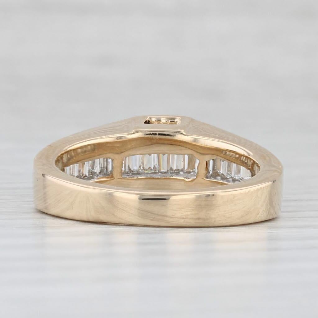 Taille princesse 1.24ctw Princesse Bague de fiançailles or jaune 14k Taille 7.25 en vente