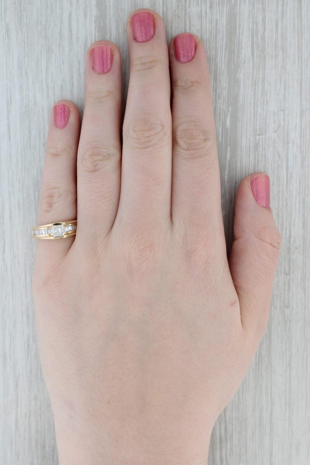 1.24ctw Princesse Bague de fiançailles or jaune 14k Taille 7.25 en vente 3