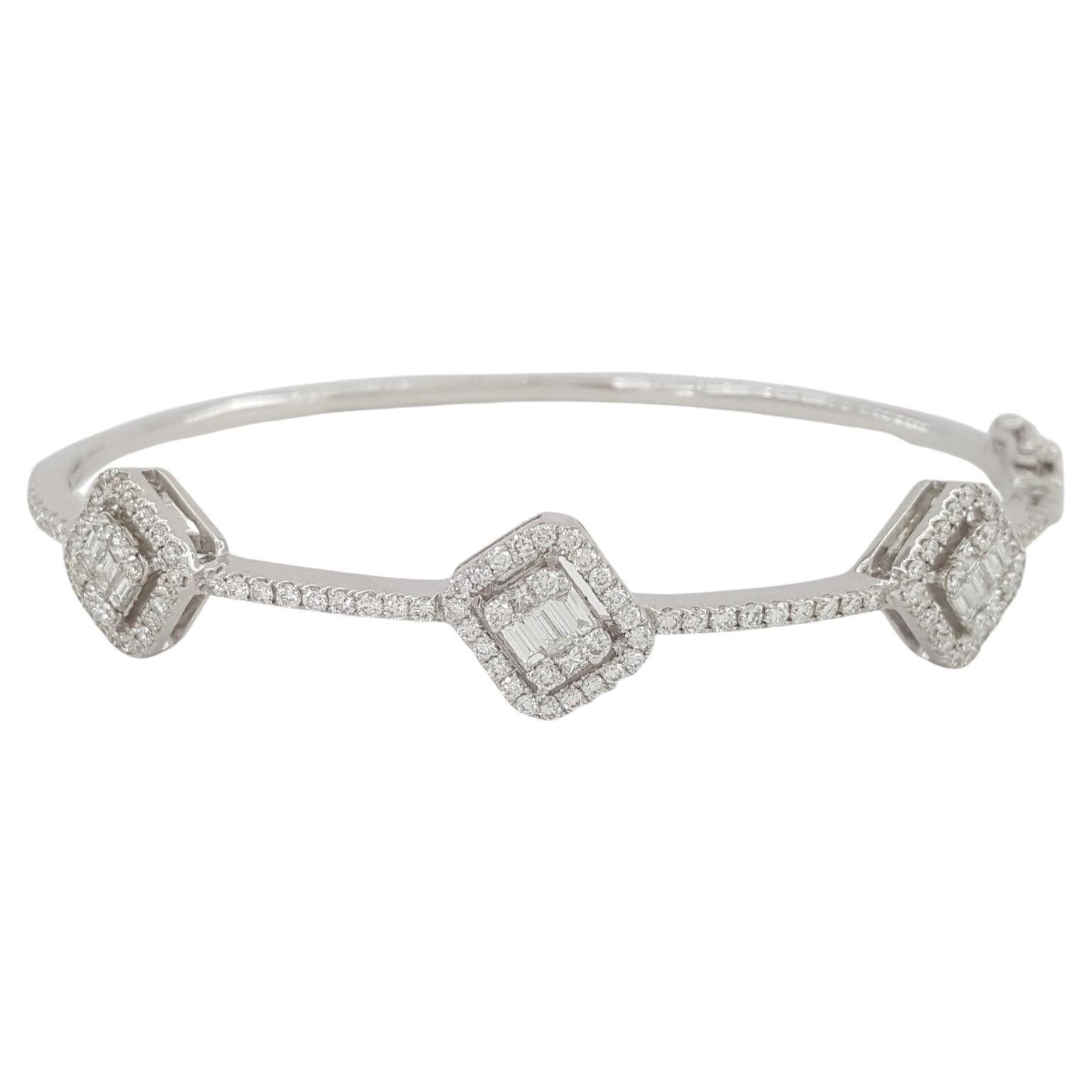 Bracelet jonc en or blanc 18 carats avec diamants baguettes et ronds de 1,25 carat