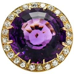 Vintage 1.25 Carat 14 Karat Yellow Gold Amethyst Diamond Fashion Ring