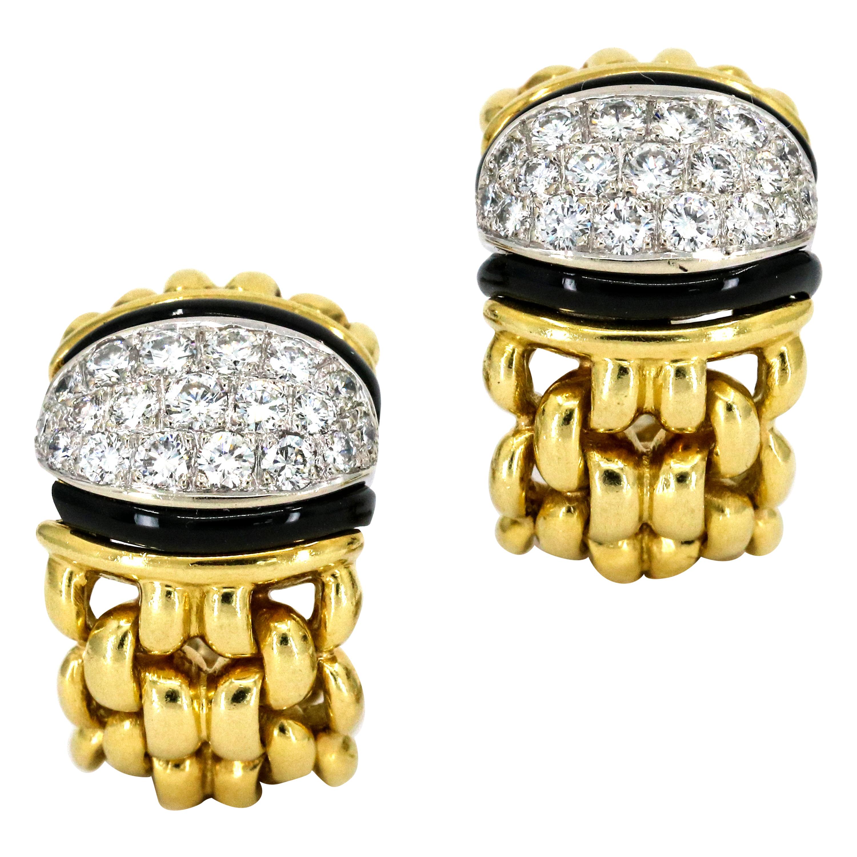 1.25 Carat 18 Karat Yellow Gold Onyx Diamond Earrings For Sale