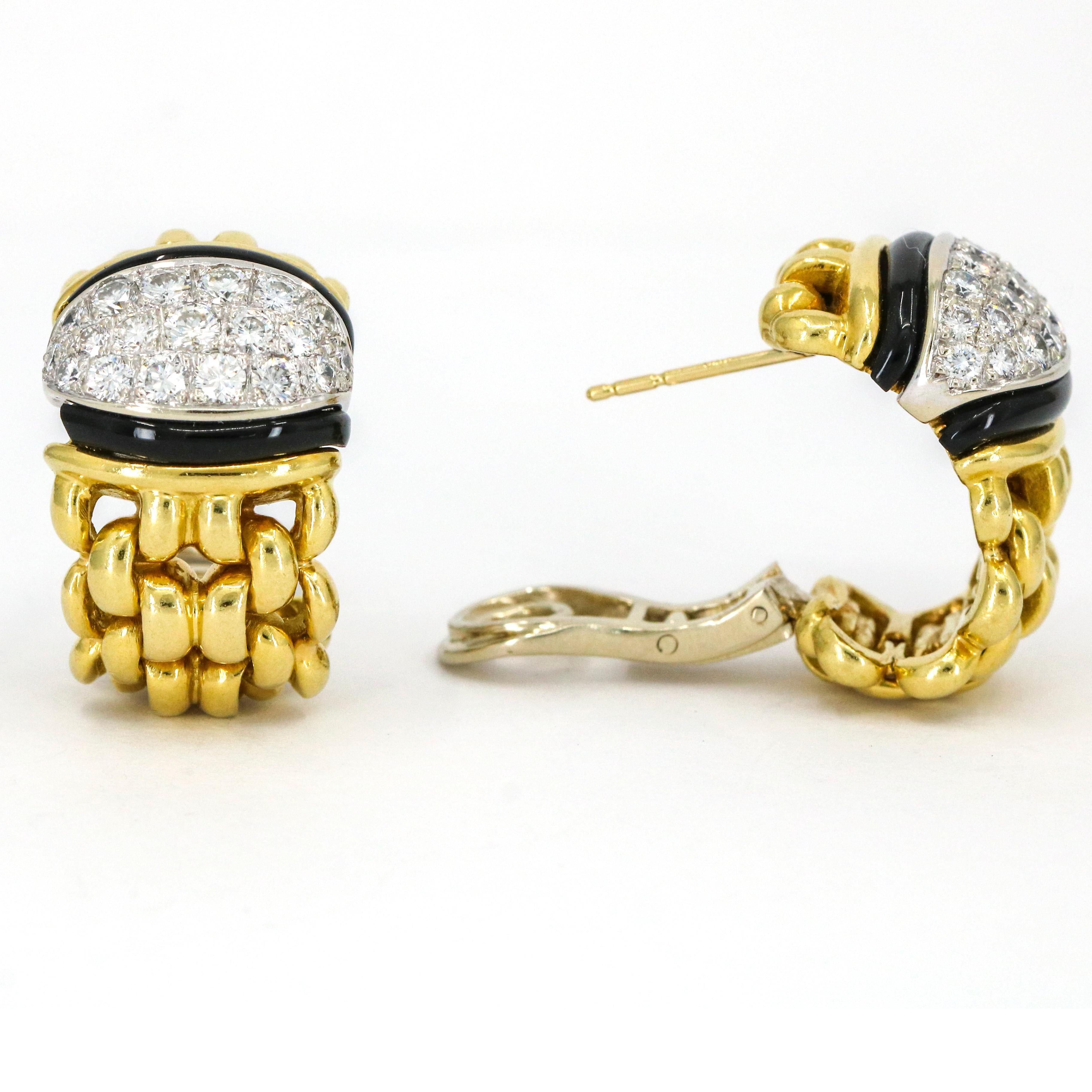 Round Cut 1.25 Carat 18 Karat Yellow Gold Onyx Diamond Earrings For Sale