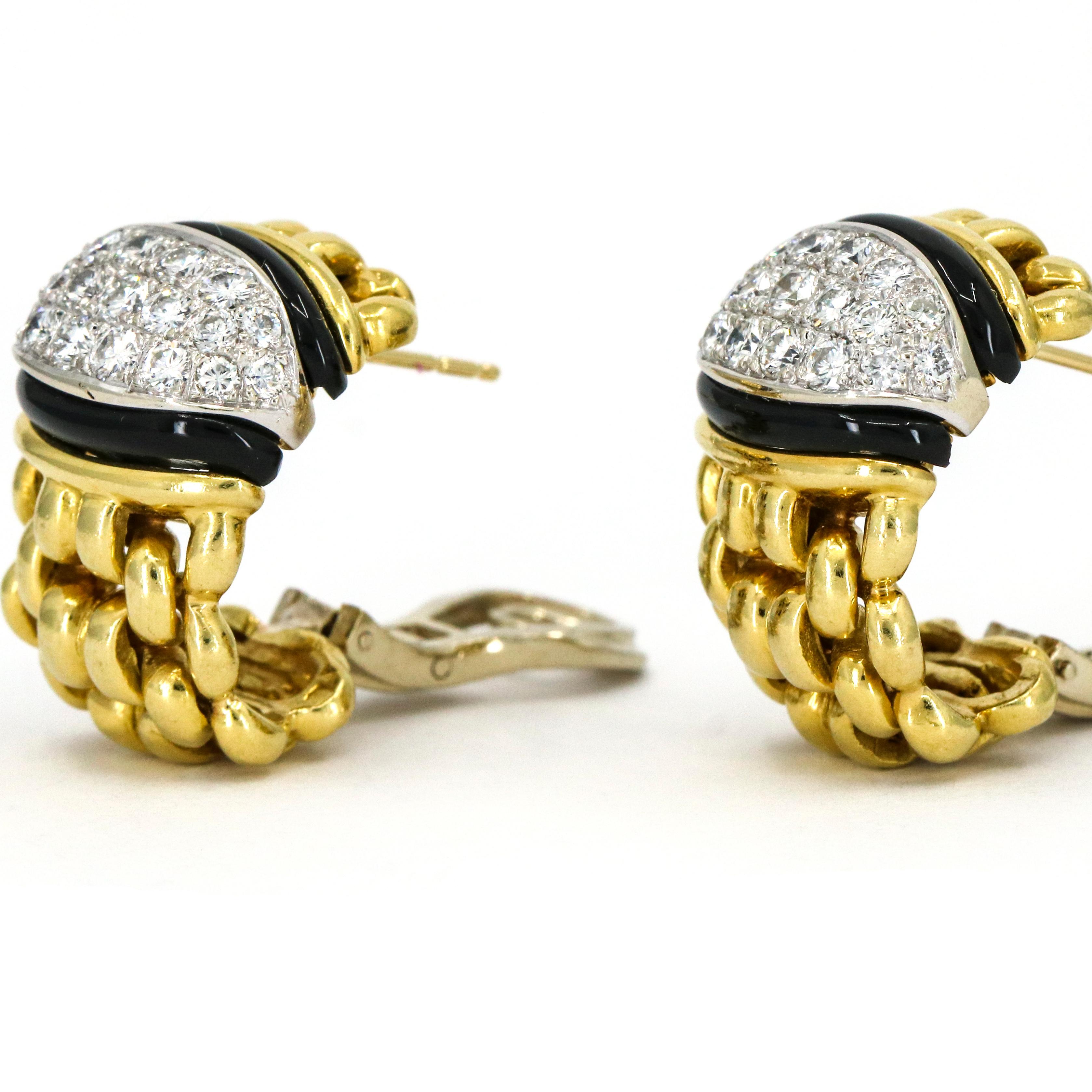 1.25 Carat 18 Karat Yellow Gold Onyx Diamond Earrings In Good Condition For Sale In Fort Lauderdale, FL