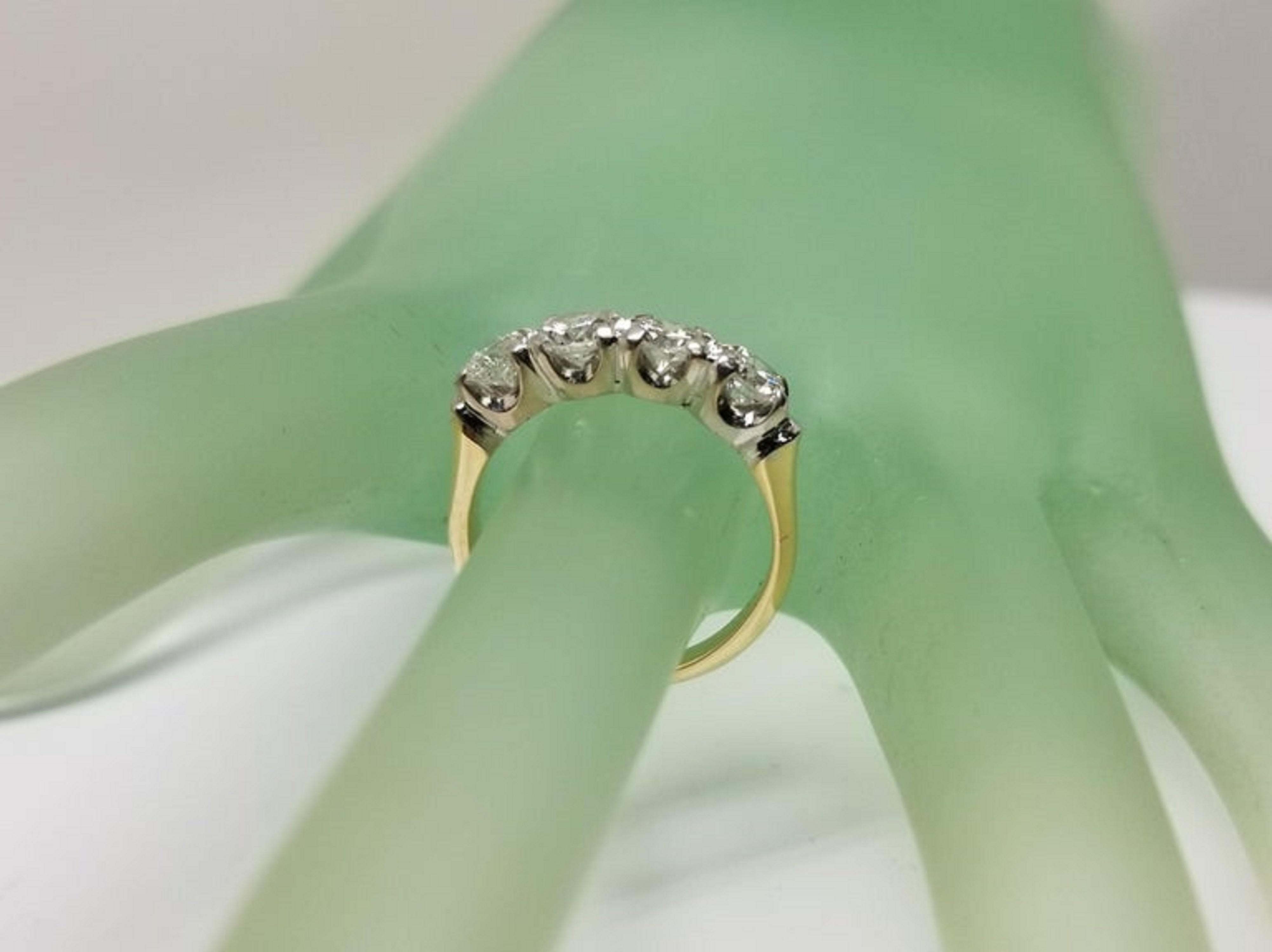 Contemporary 1.25 Carat 4-Stone Diamond Wedding Ring For Sale