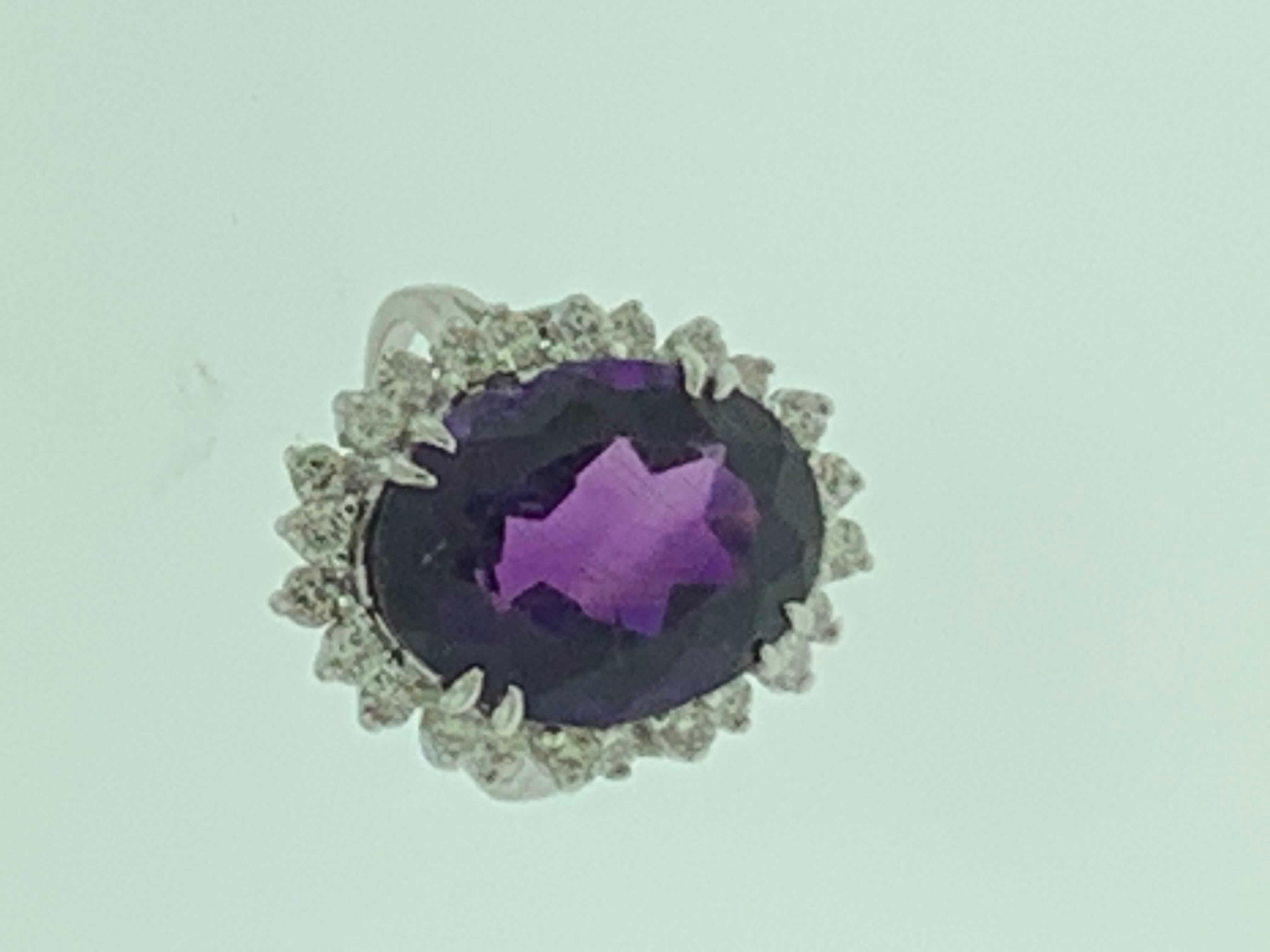 12.5 Carat Amethyst and Diamond Cocktail Ring in 14 Karat White Gold 1970s For Sale 6