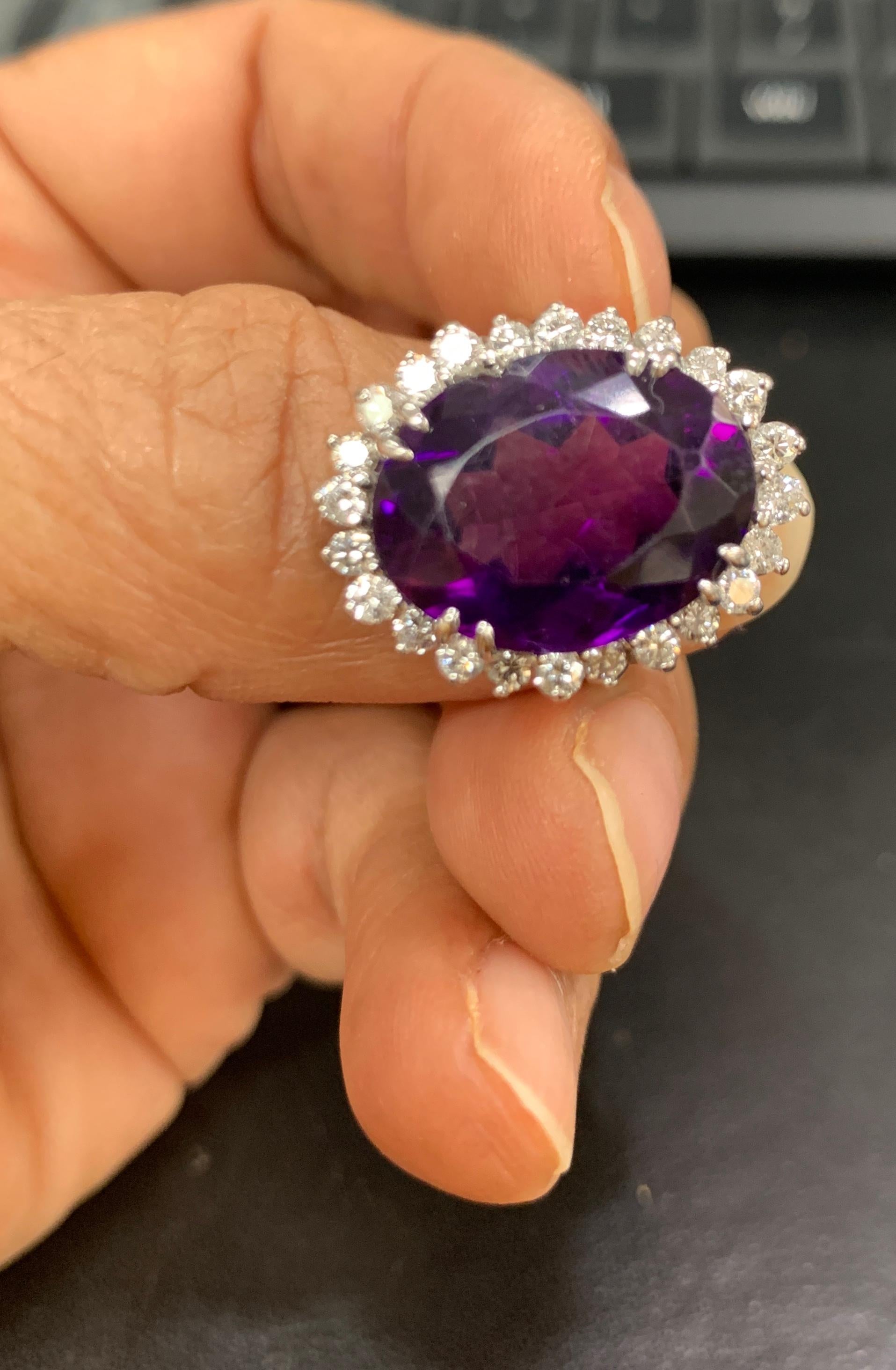 12.5 Carat Amethyst and Diamond Cocktail Ring in 14 Karat White Gold 1970s For Sale 1