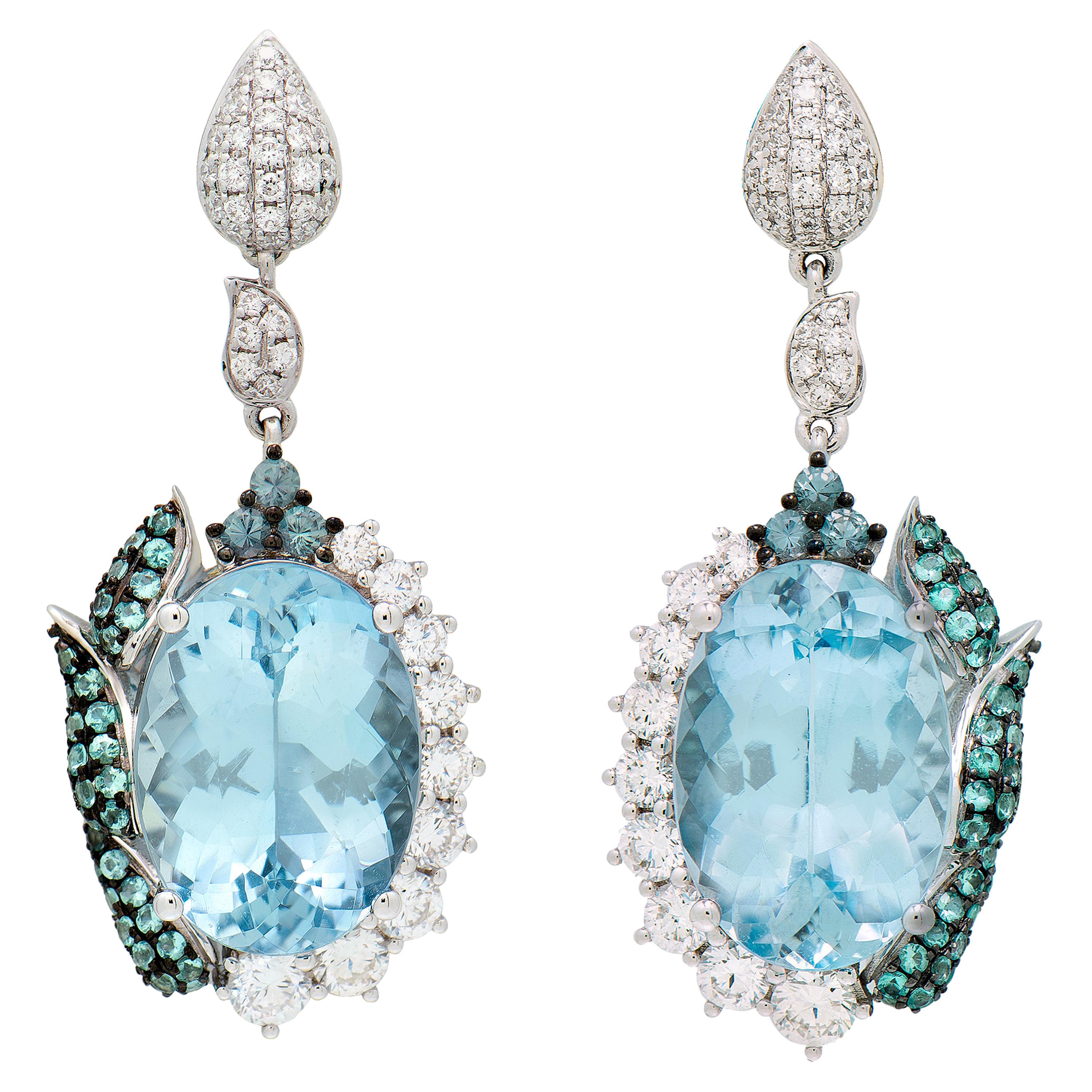 12.5 Carat Aquamarine Earrings in 18 Karat Gold with Paraiba and Alexandrite For Sale