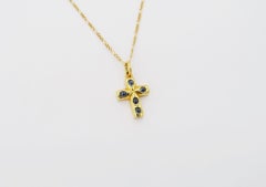 1.25 Carat Cabochon Sapphire 18k Yellow Gold Cross Dainty Figaro Chain Necklace