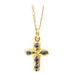 1.25 Carat Cabochon Sapphire 18k Yellow Gold Cross Dainty Figaro Chain Necklace