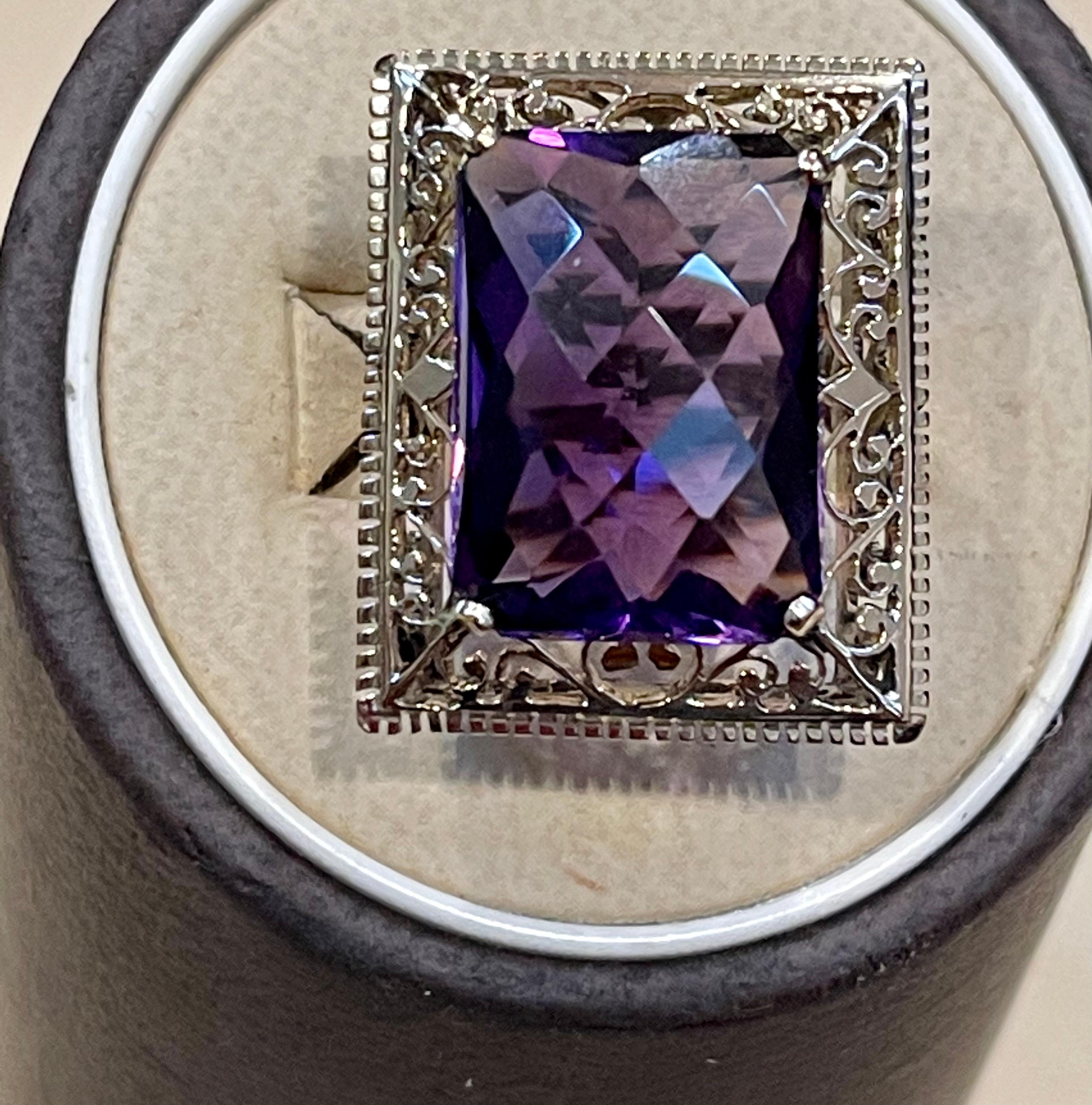 13.5 Carat Checker Board Amethyst Filigree Cocktail Ring in 14 Karat Yellow Gold For Sale 4