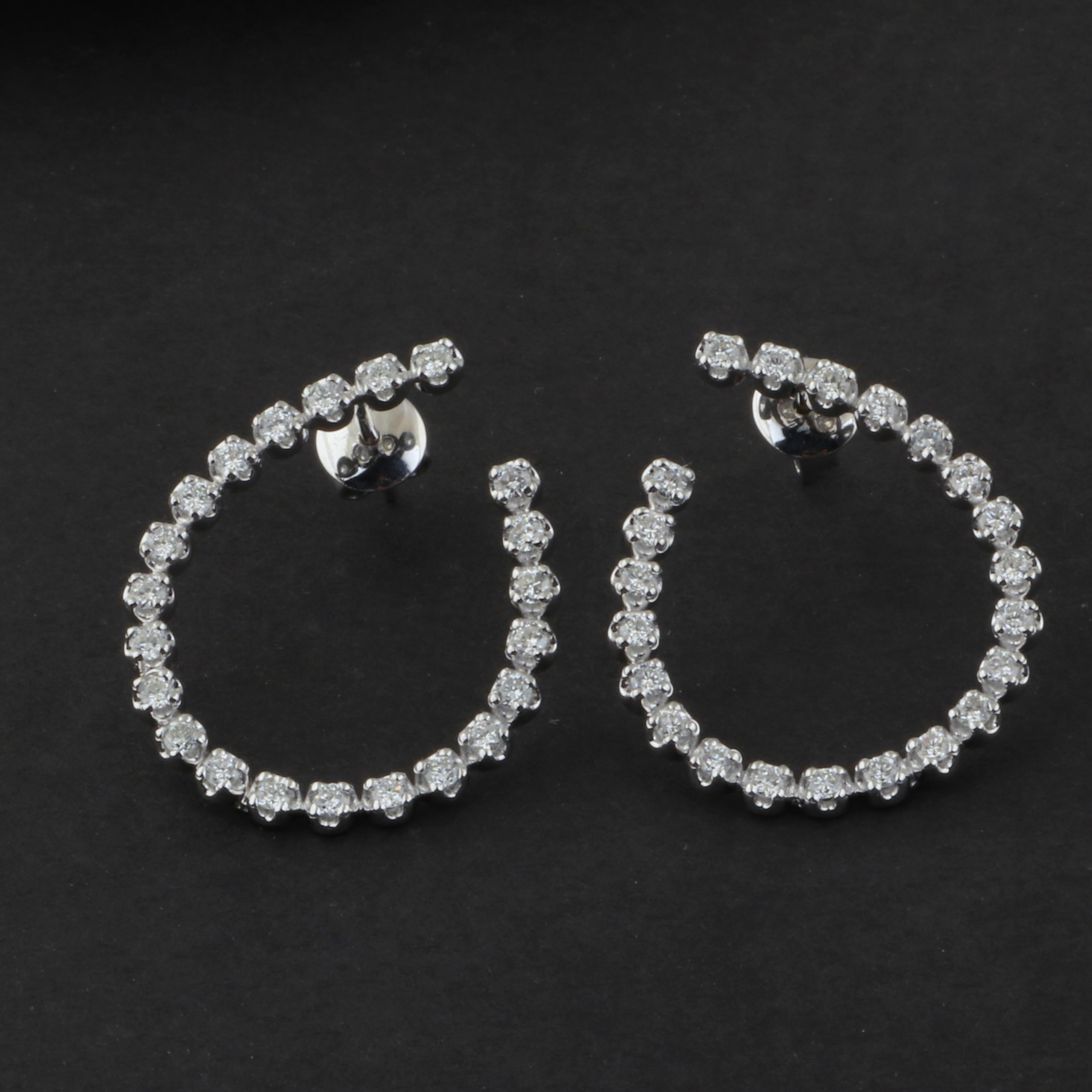 Taglio rotondo Orecchini a cerchio con diamante da 1,25 carati Gioielli dichiarativi in oro bianco 14 carati in vendita