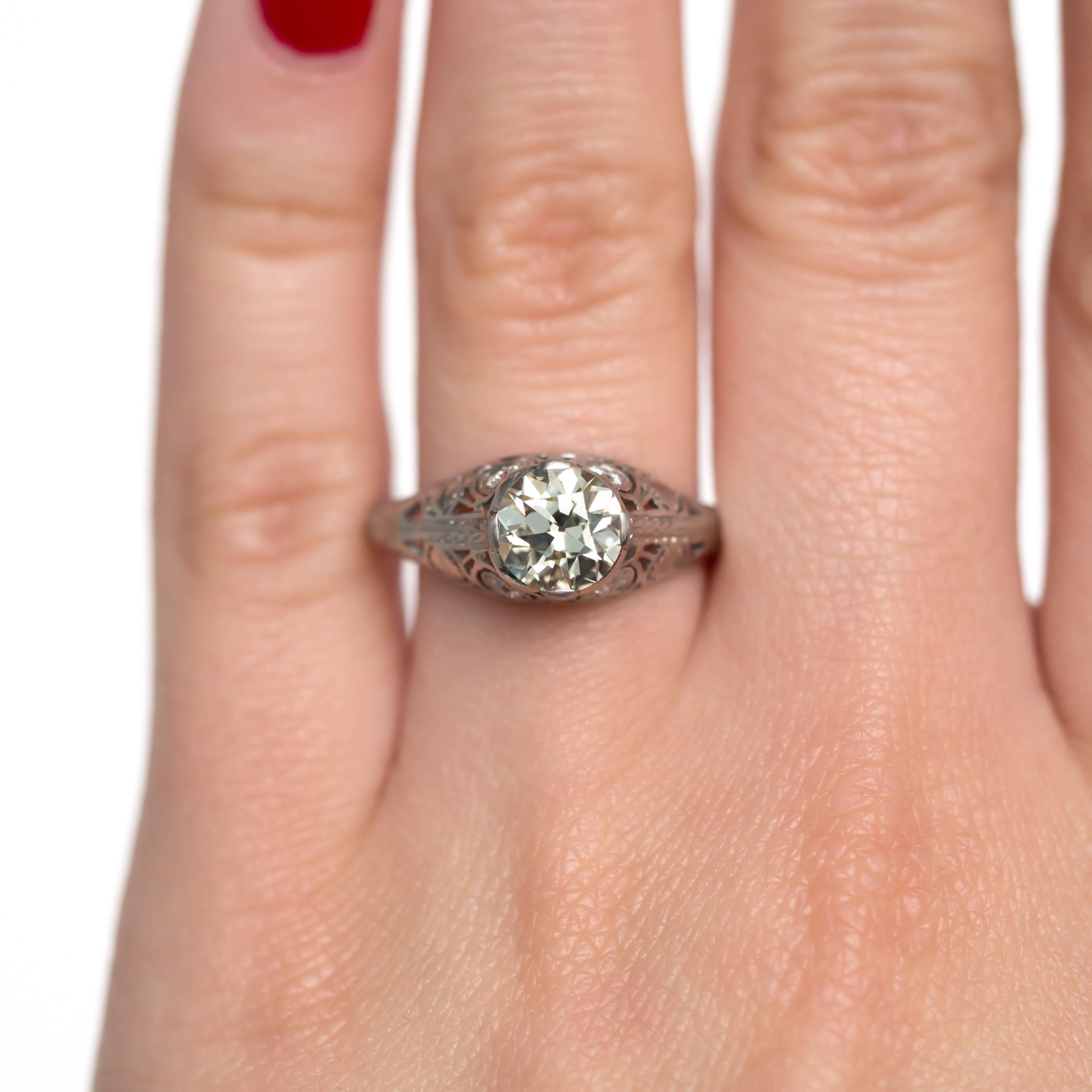 1.25 Carat Diamond Platinum Engagement Ring In Excellent Condition For Sale In Atlanta, GA