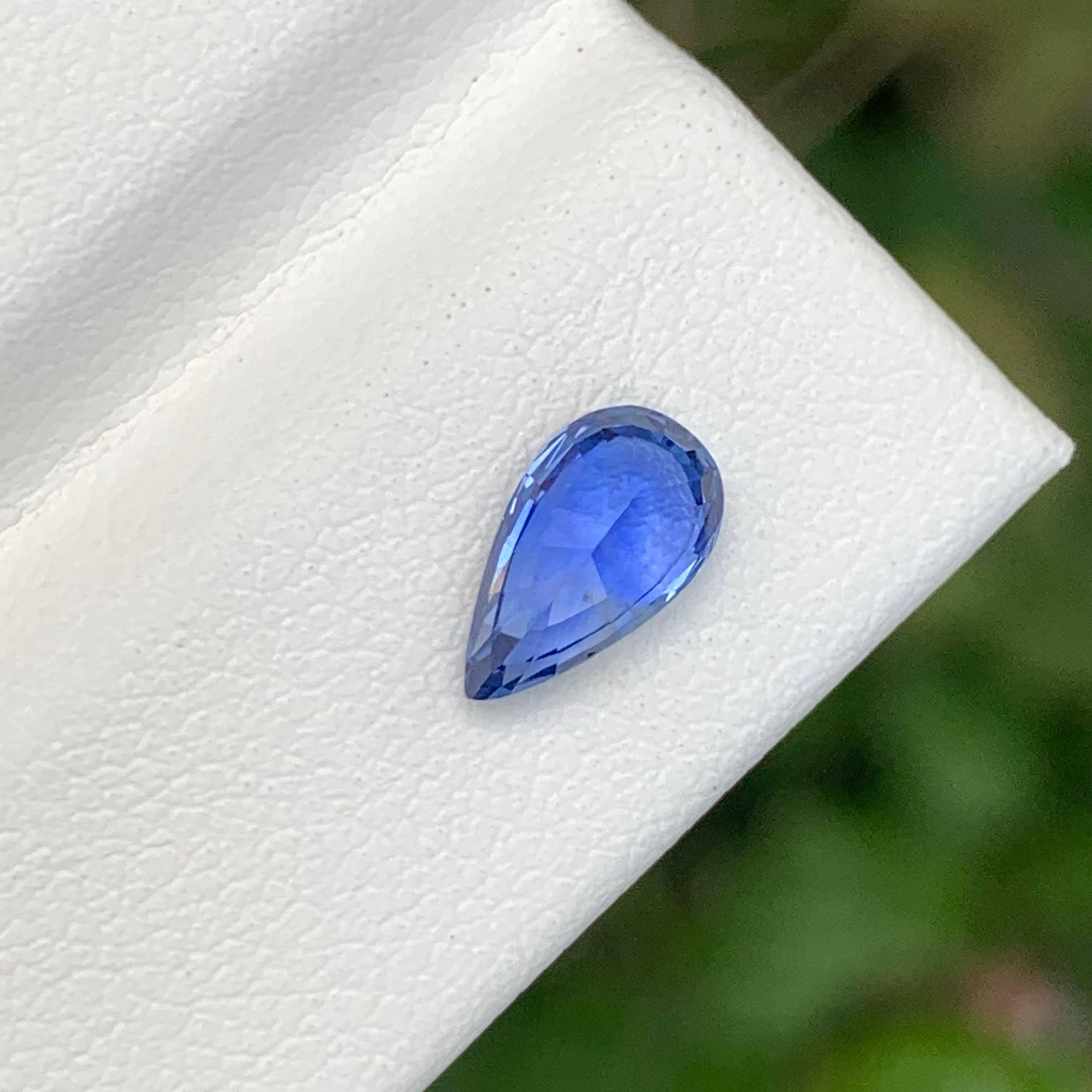1,25 Karat Loser Blauer Saphir Stein Birnenschliff Natürlicher Edelstein aus Sri Lanka (Moderne) im Angebot
