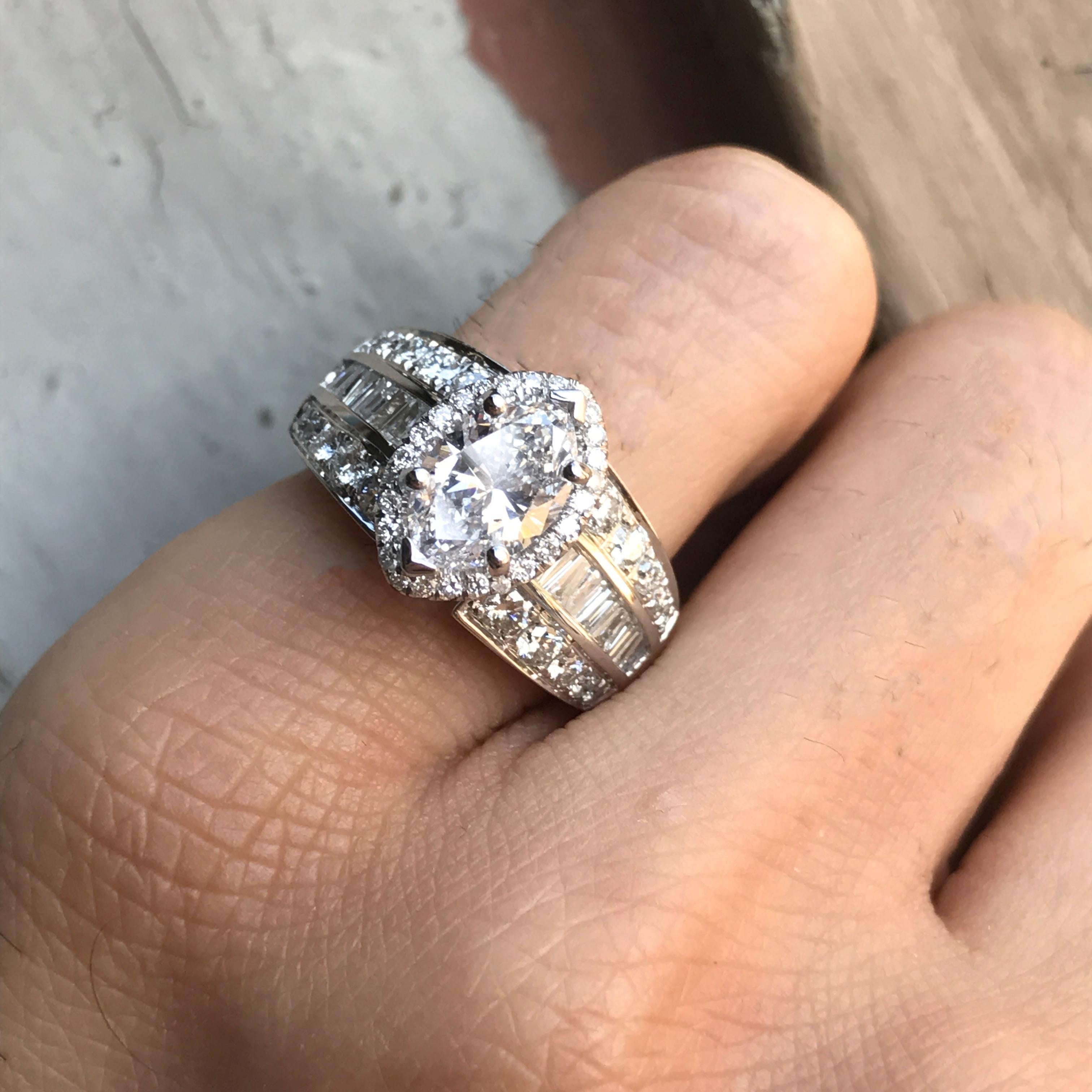 Modern 1.25 Carat Marquise Diamond Engagement Ring 14 Karat White Gold For Sale