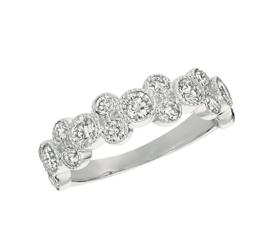Anillo de diamantes naturales de 1,25 quilates G SI de oro blanco de 14 quilates Contemporáneo en venta