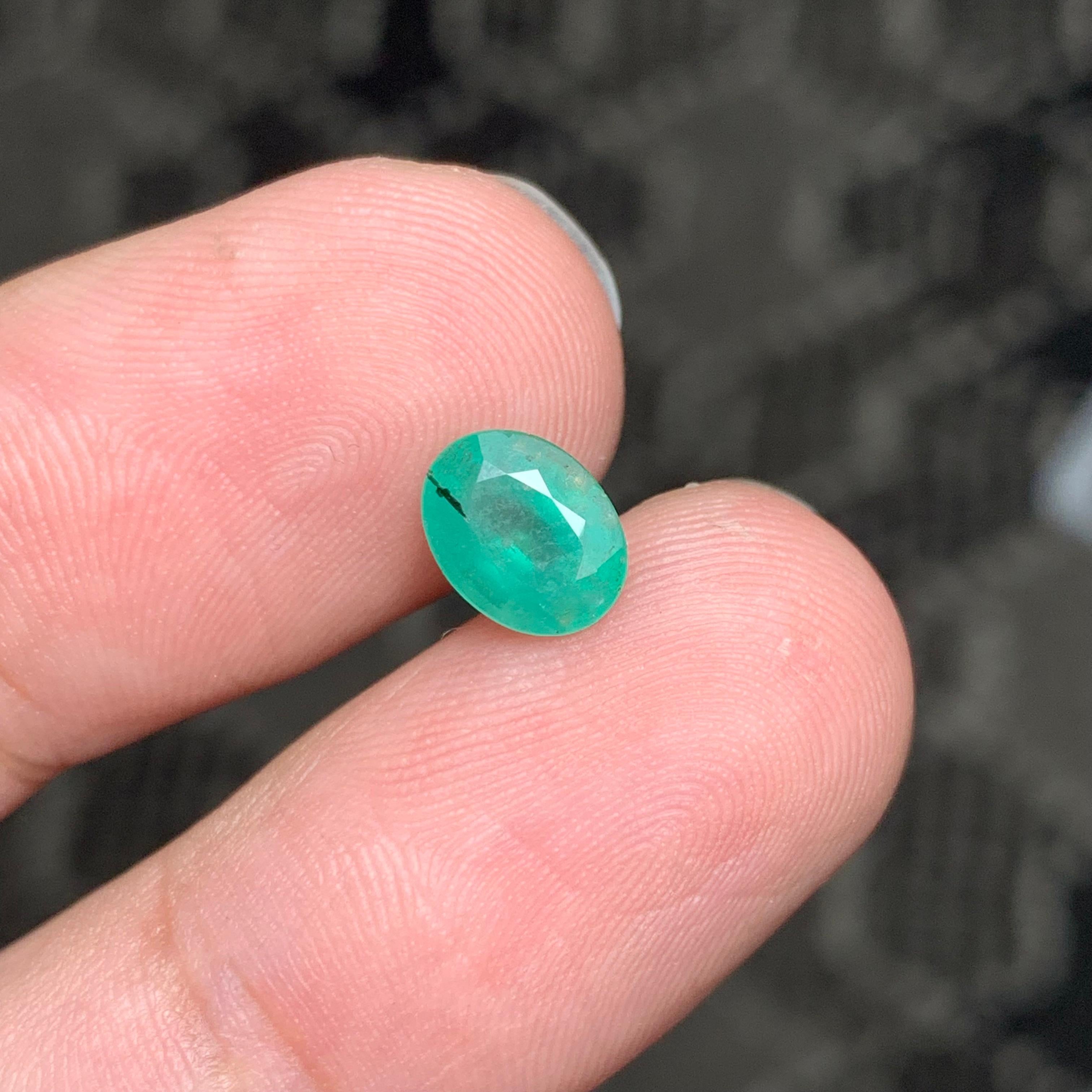 1.25 Karat natürlicher loser Smaragd aus sambischer Mine für Damen oder Herren im Angebot