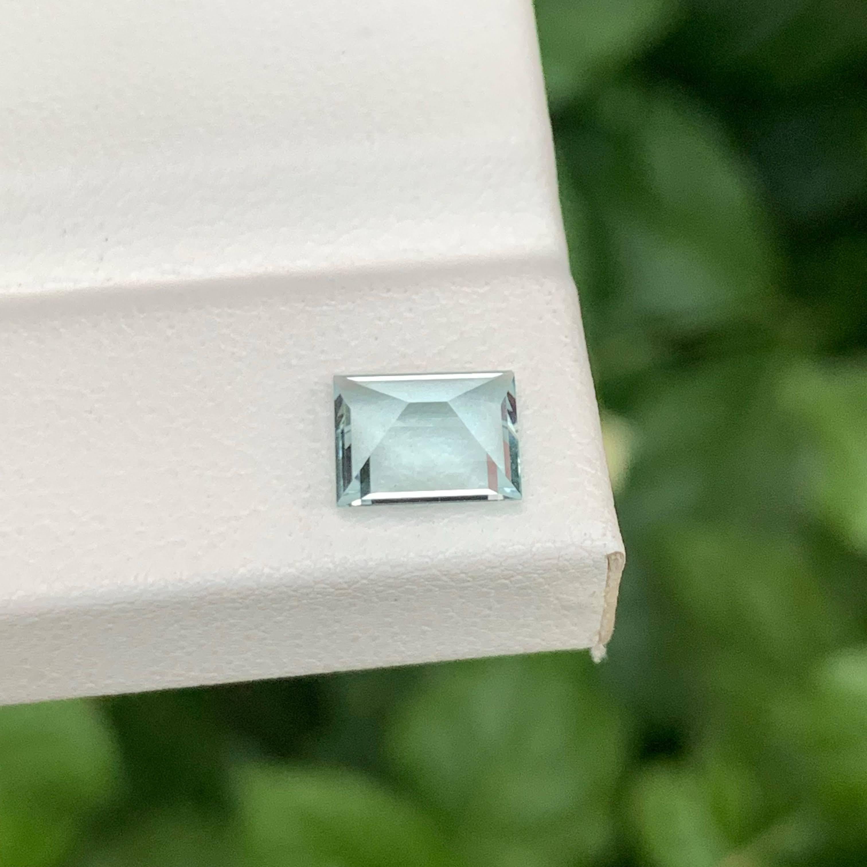 Taille baguette 1.25 Carat Natural Loose Exceptional Aquamarine Baguette Cut Pakistani Gemstone (Aigue-marine en vrac, taille baguette) en vente