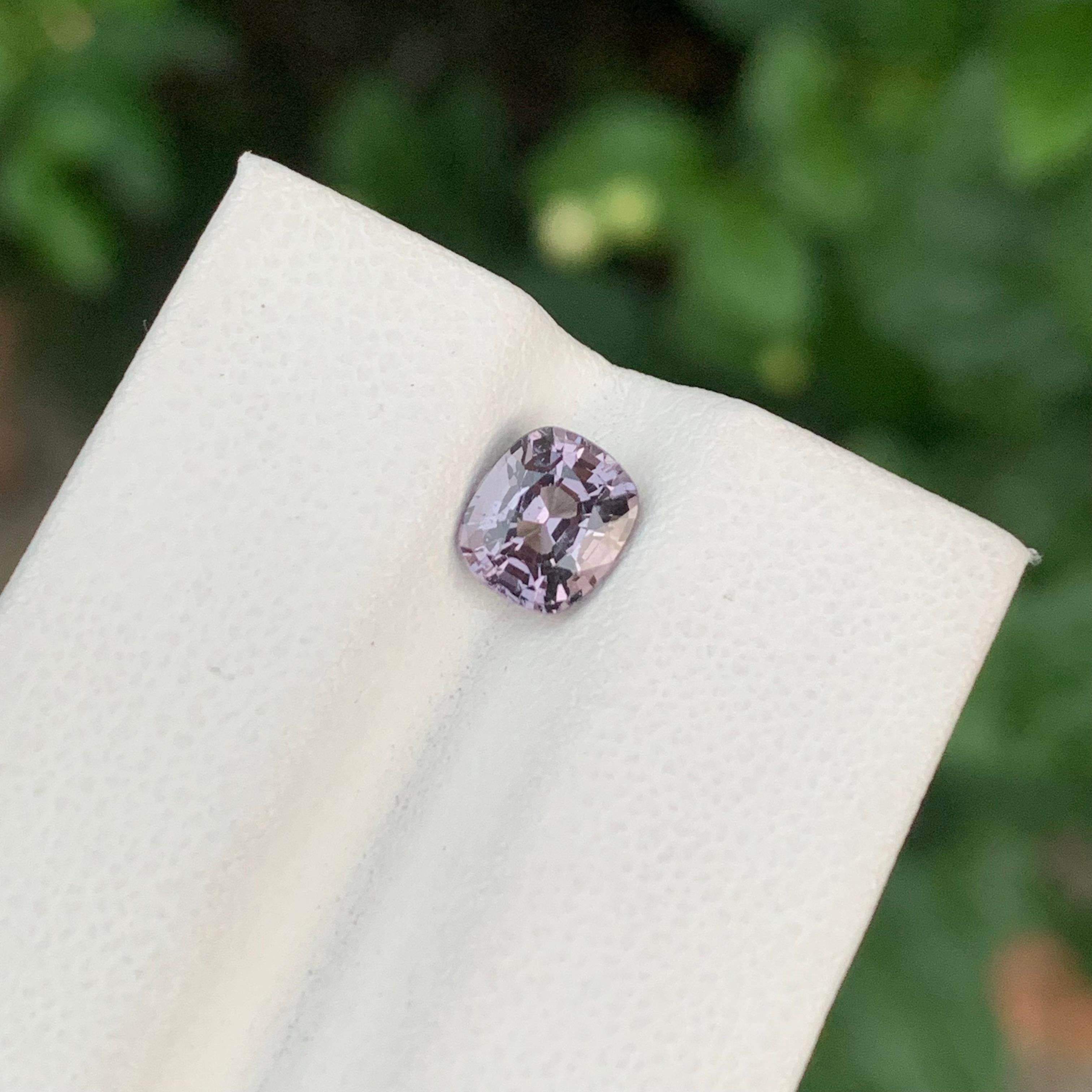 Women's or Men's 1.25 Carat Natural Loose Pale Purple Spinel Cushion Shape Gem For Jewellery For Sale