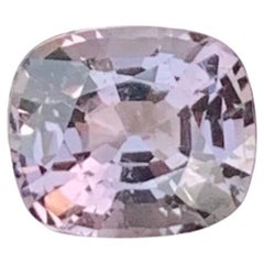 1,25 quilates de espinela natural suelta de color púrpura pálido en forma de cojín para joyería