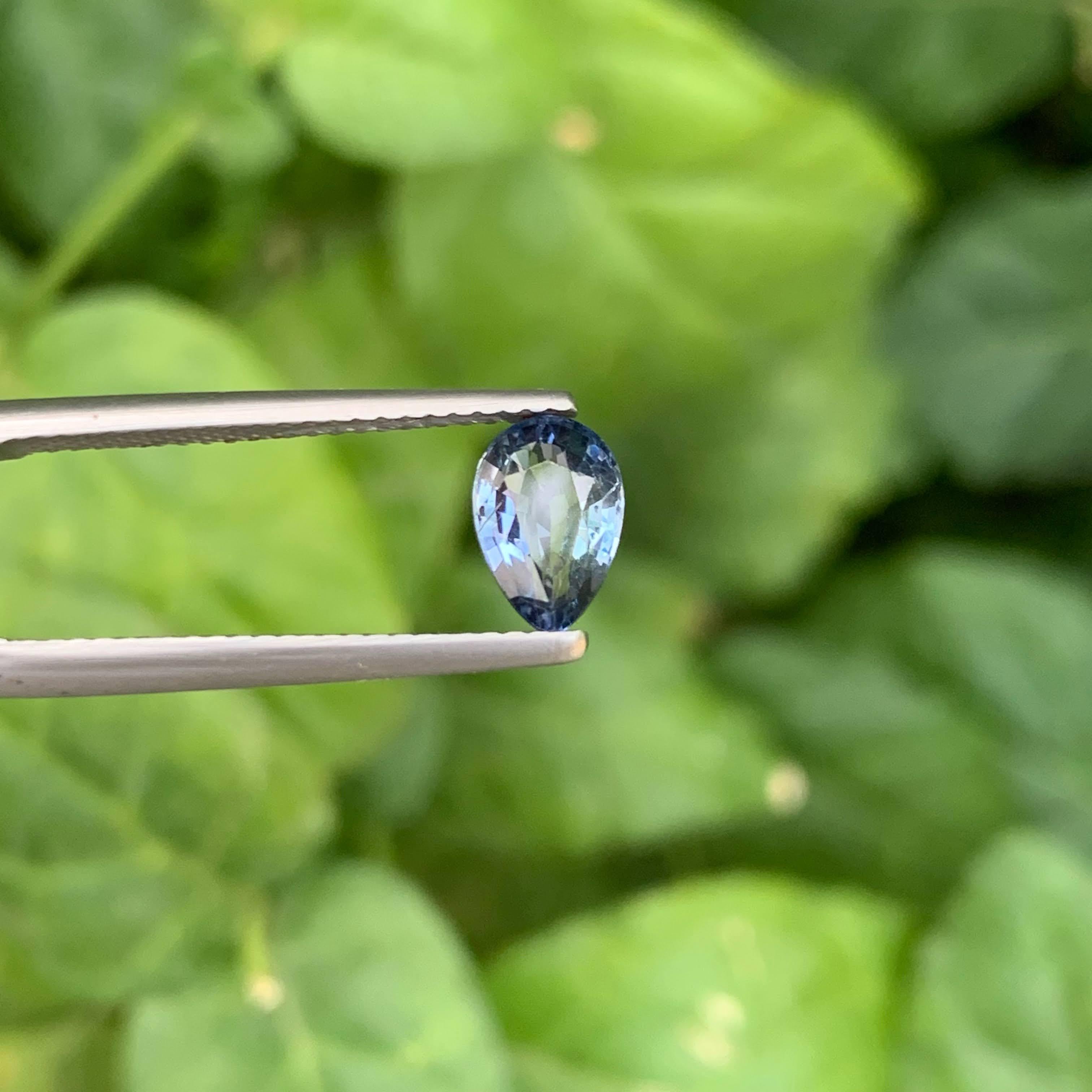 1.25 Carat Natural Loose Teal Sapphire Stone Pear Cut Sri Lankan Gemstone Unisexe en vente