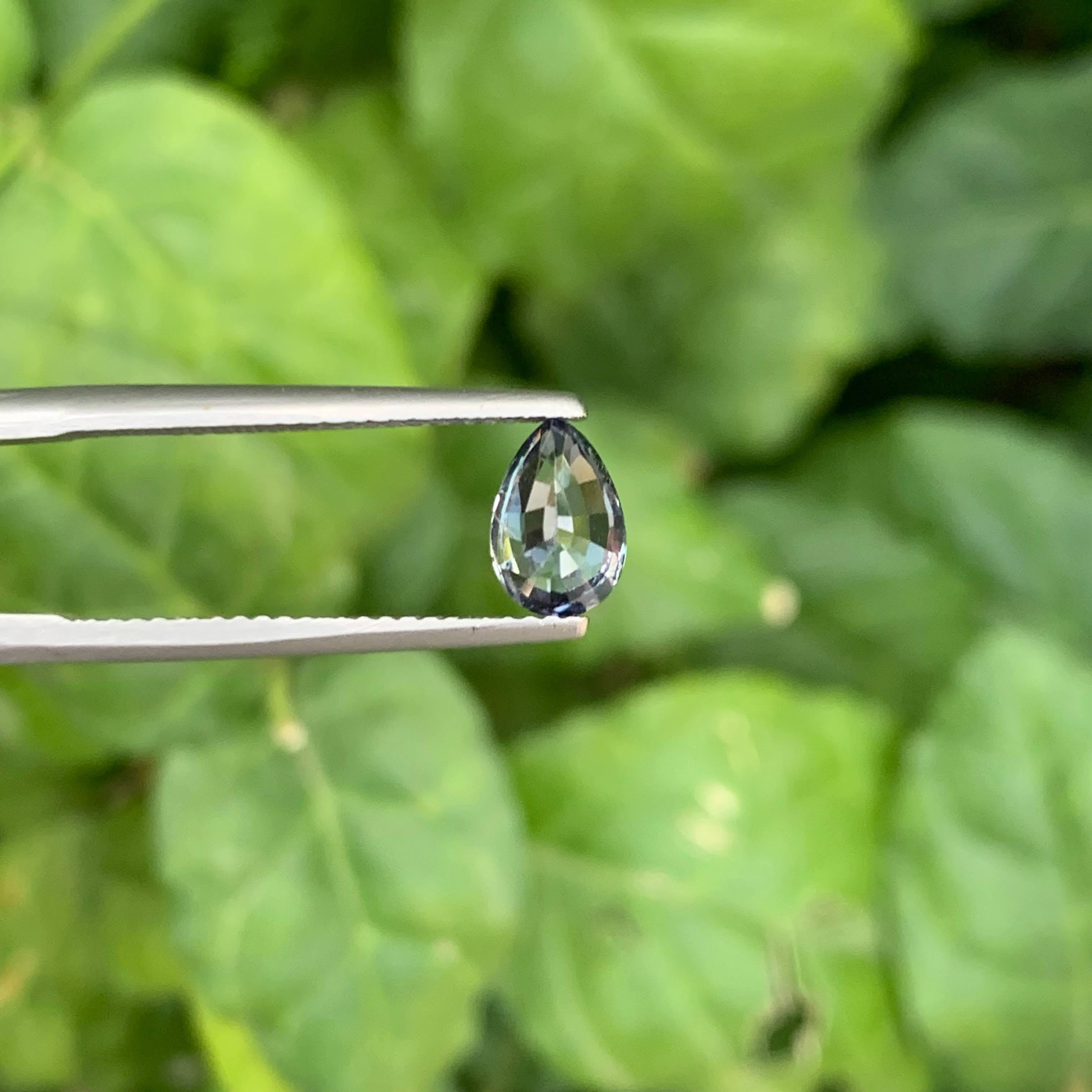 1.25 Carat Natural Loose Teal Sapphire Stone Pear Cut Sri Lankan Gemstone en vente 1