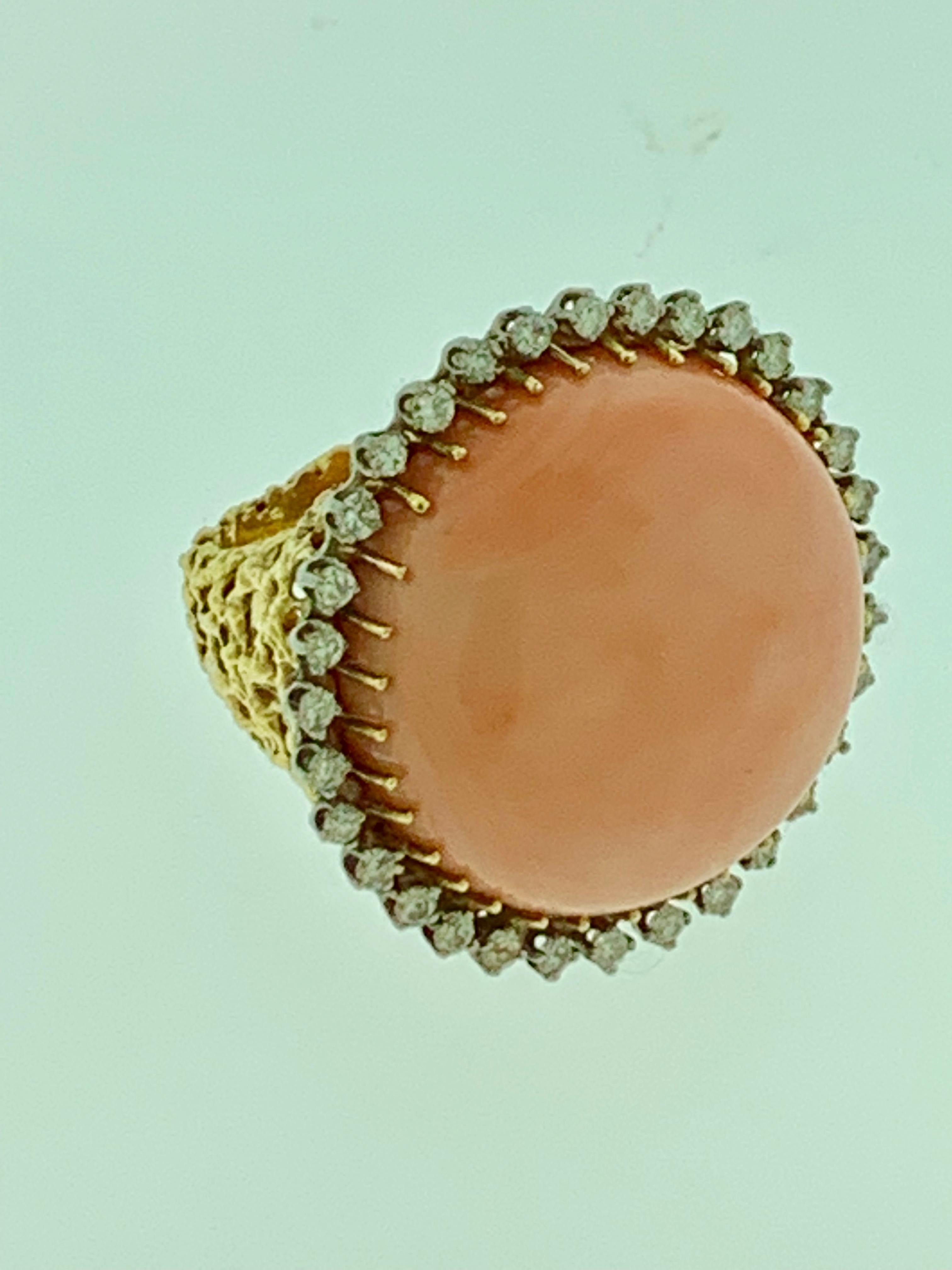 125 Carat Natural Pink Round Coral and Diamond Cocktail Ring 18 Karat Gold For Sale 3