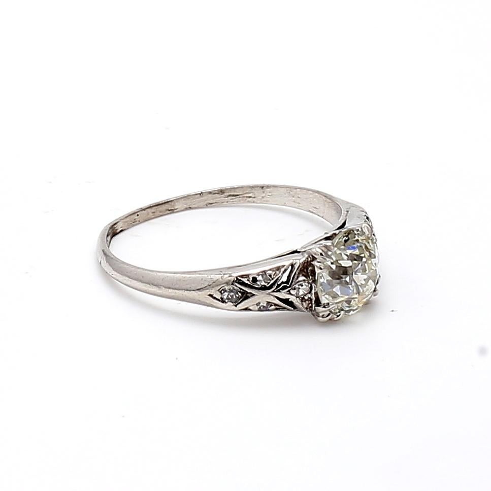 Taille vieille Europe Bague de fiançailles en platine avec diamant taille européenne ancienne de 1,25 carat K SI2 en vente